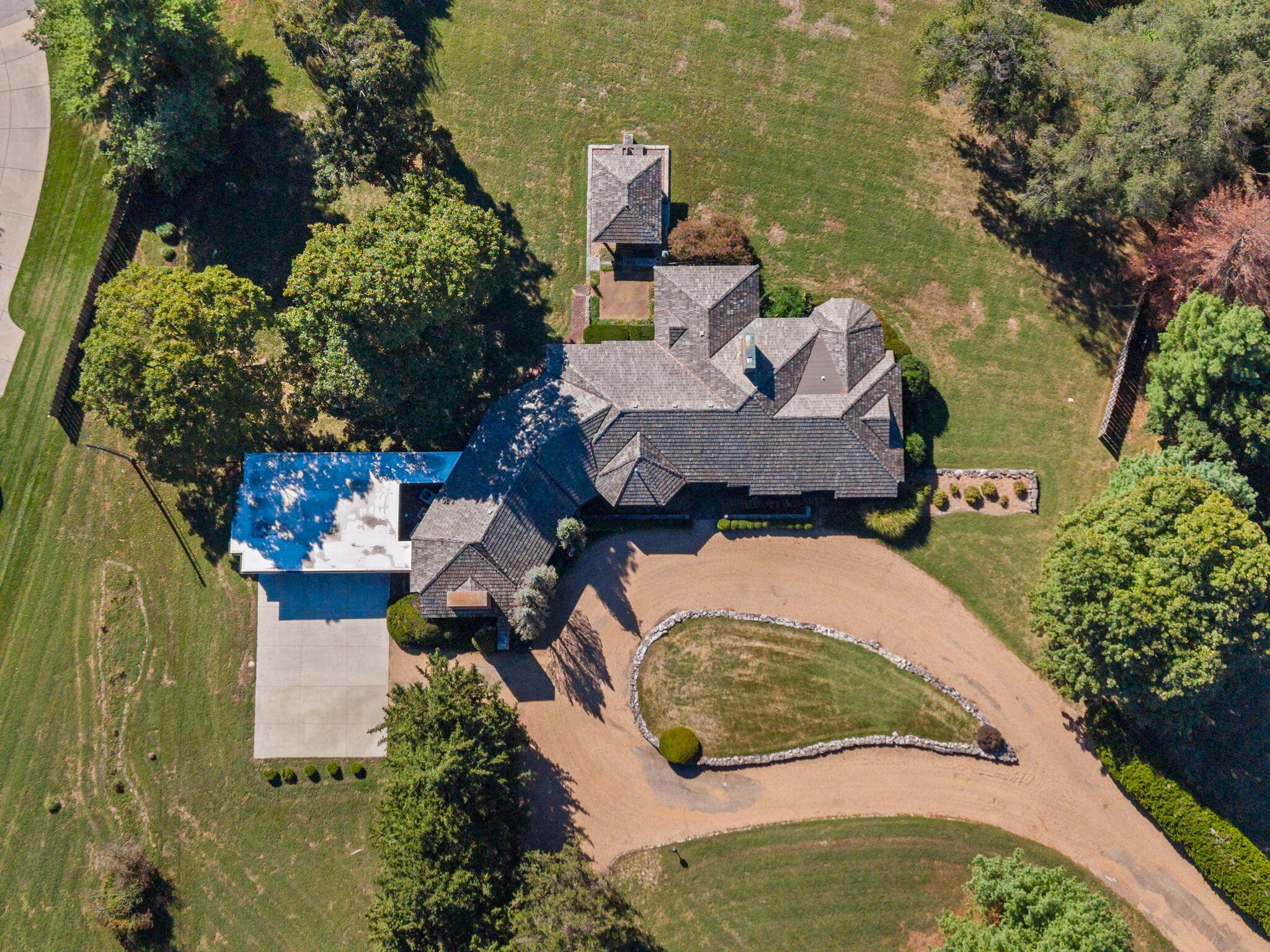main property photo 76
