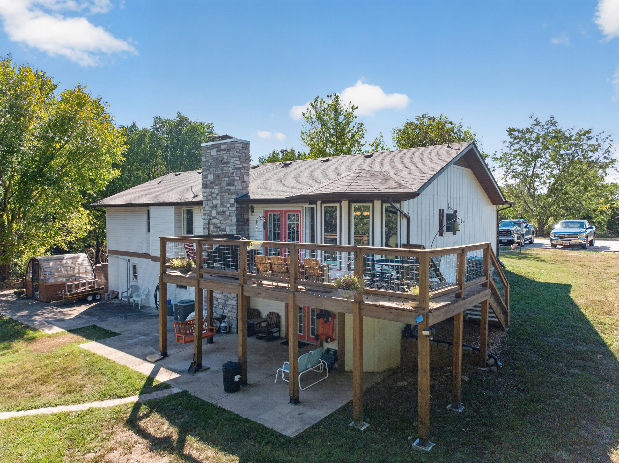 main property photo 31