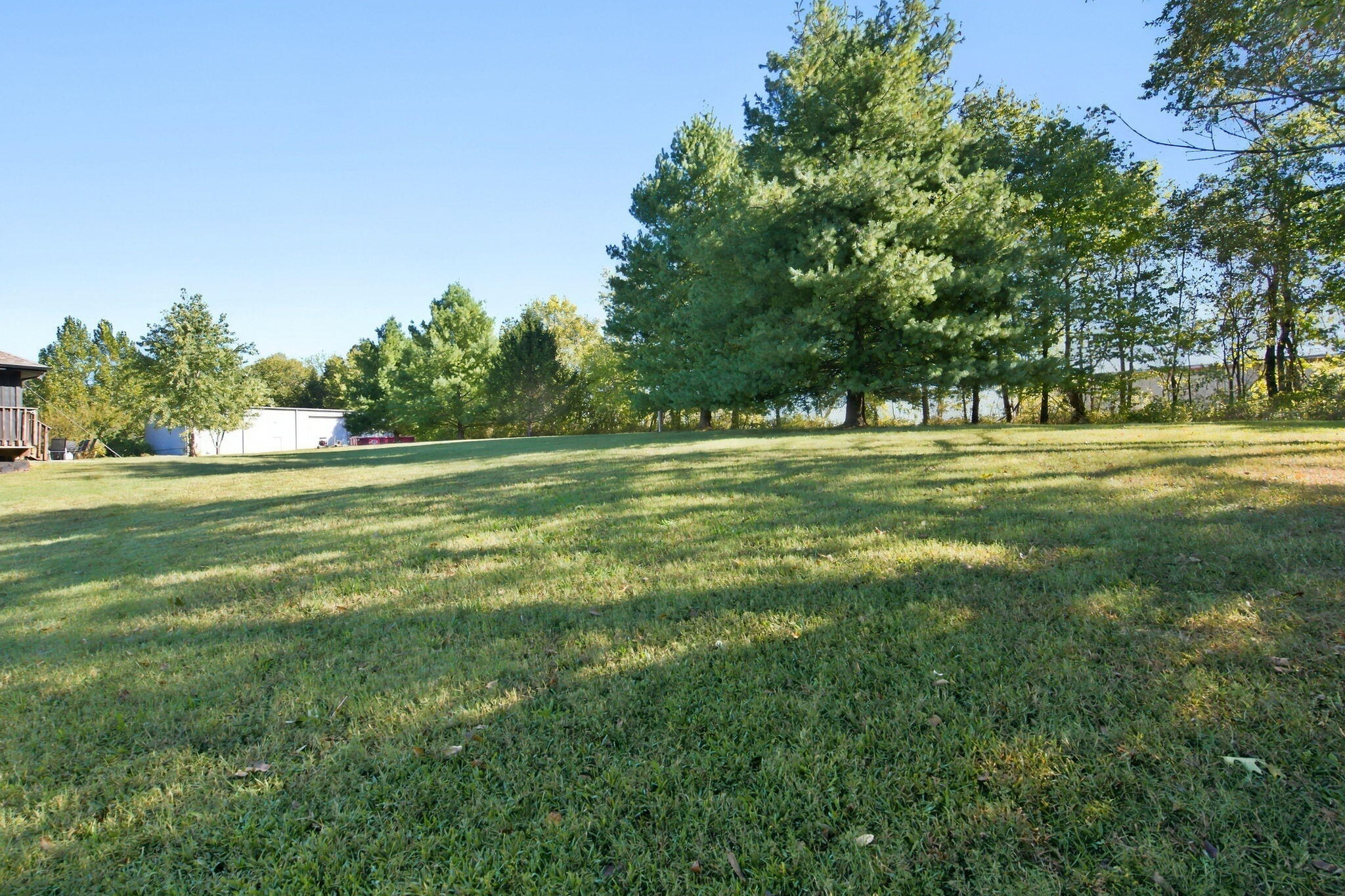 main property photo 32