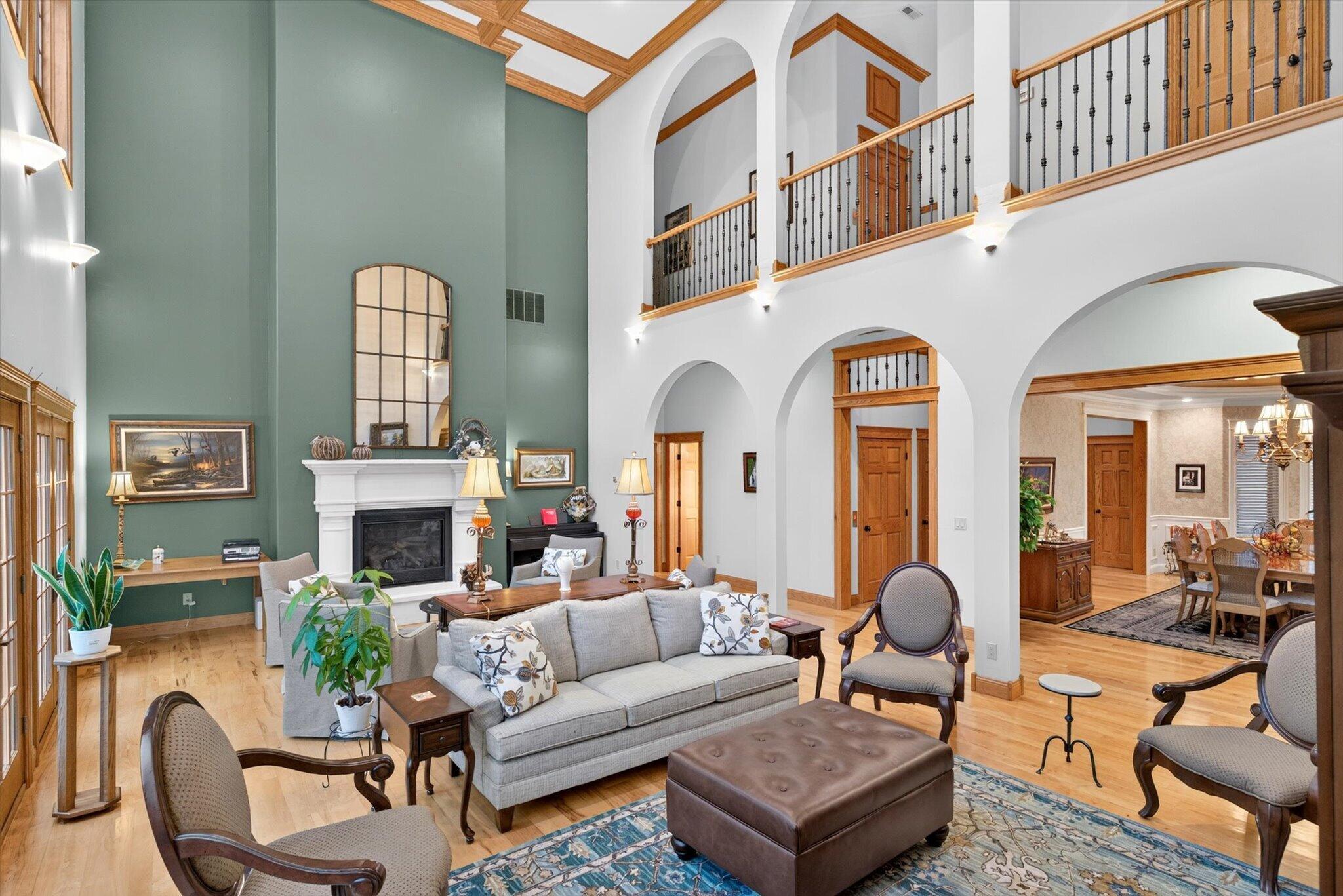 main property photo 14