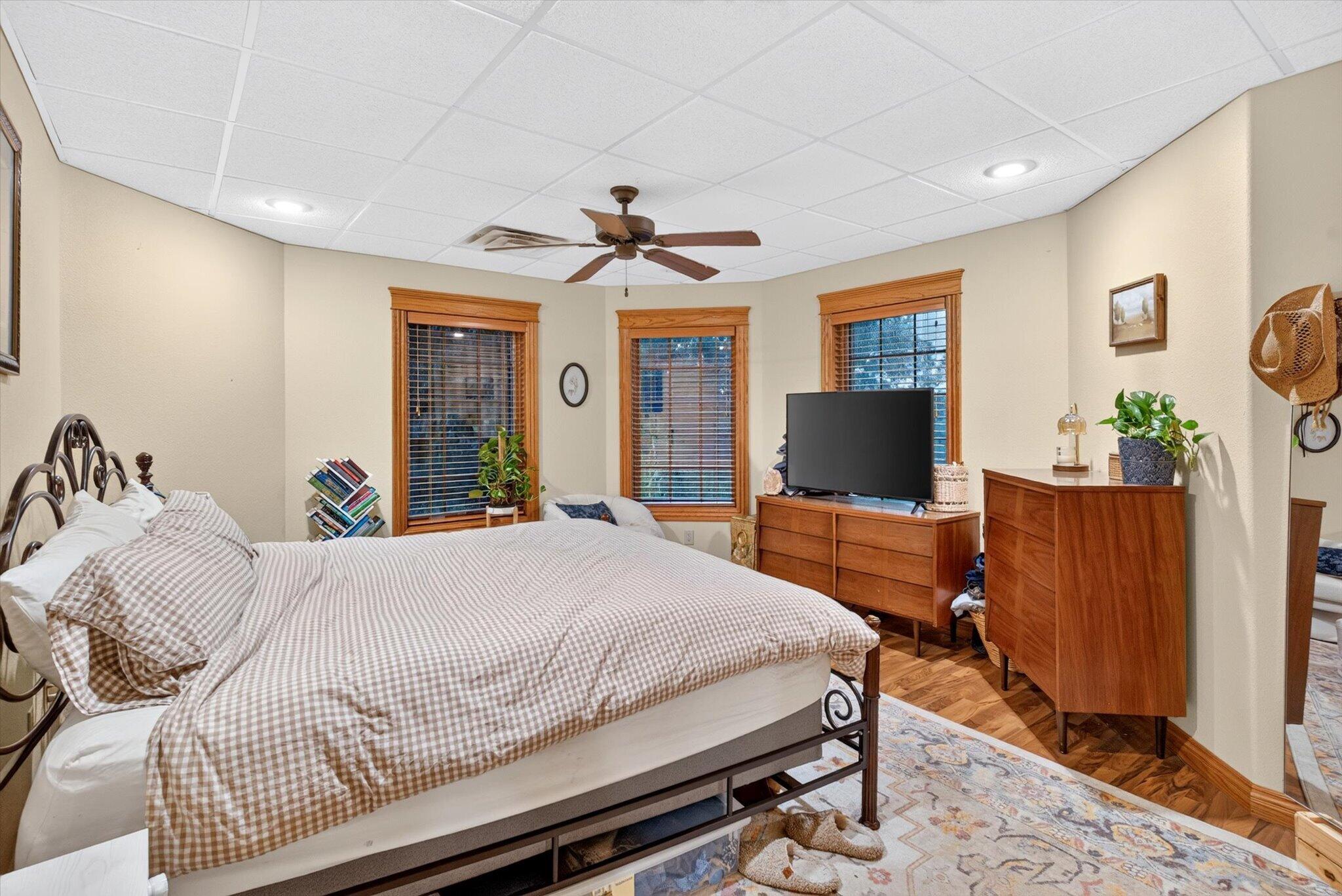 main property photo 64