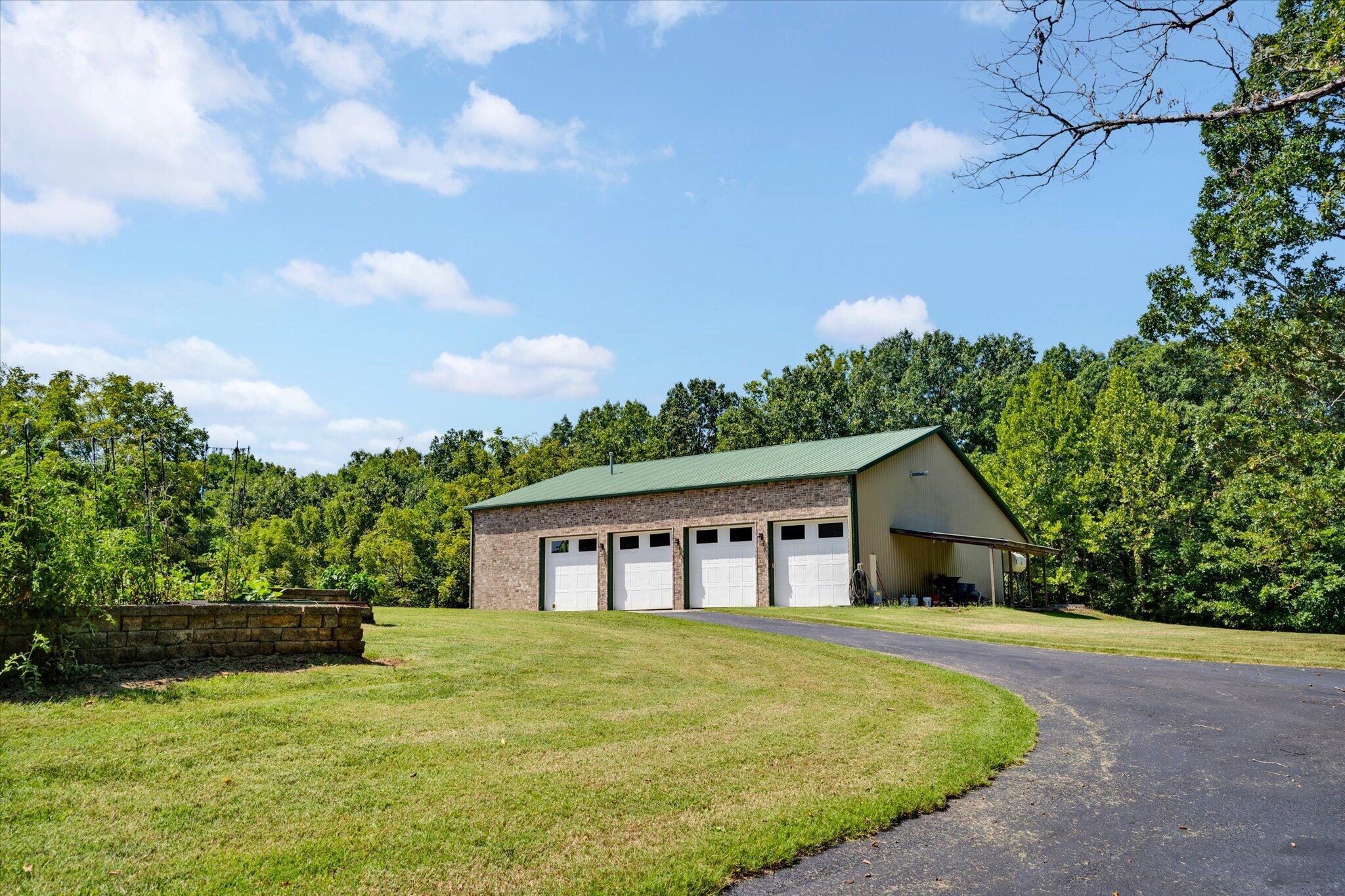 main property photo 79