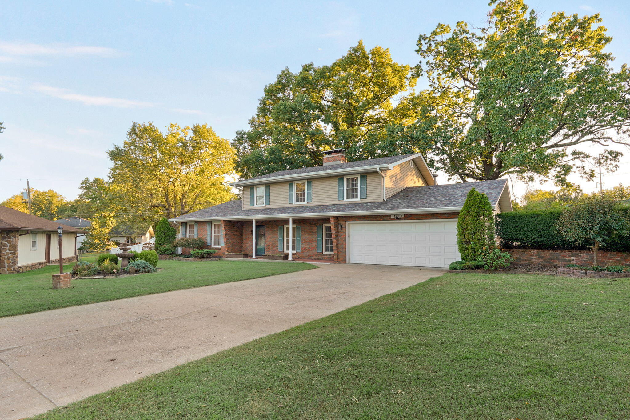 main property photo 2