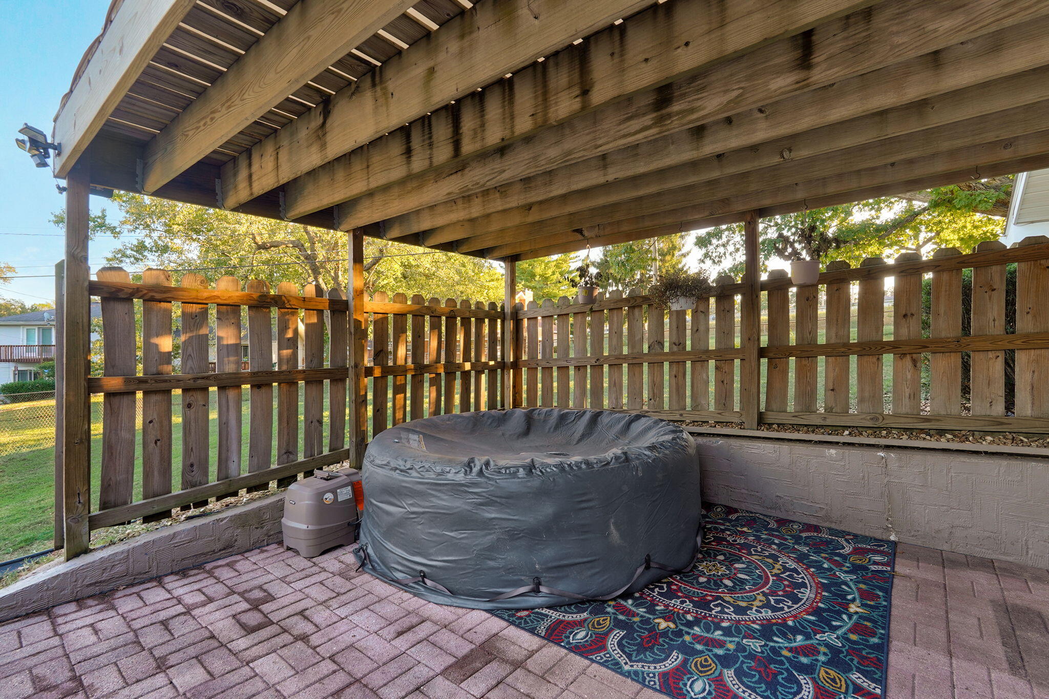main property photo 40