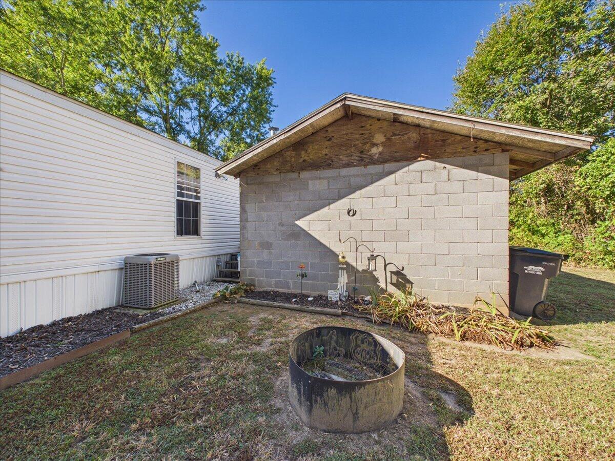 main property photo 28