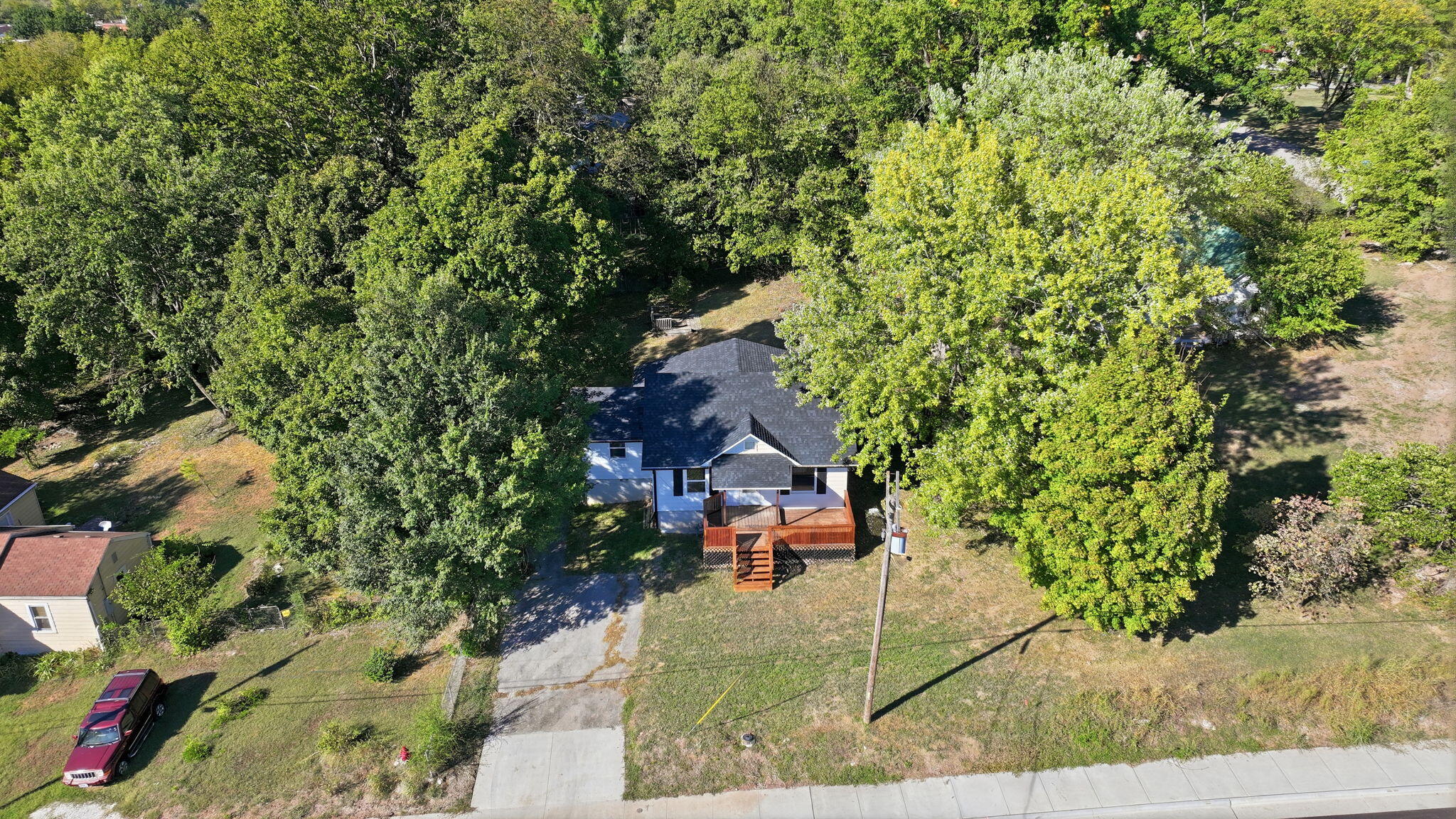 main property photo 6