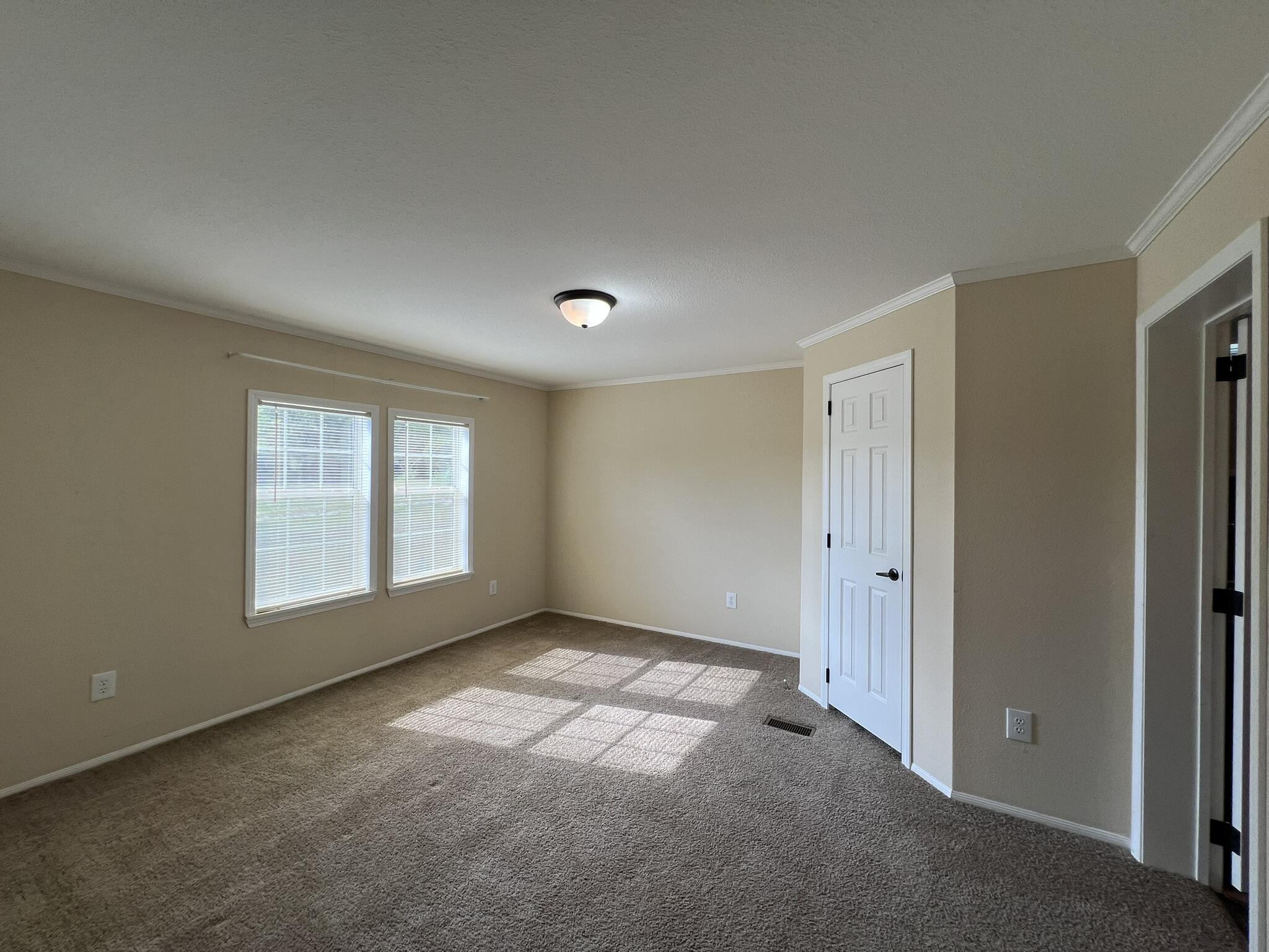 main property photo 79