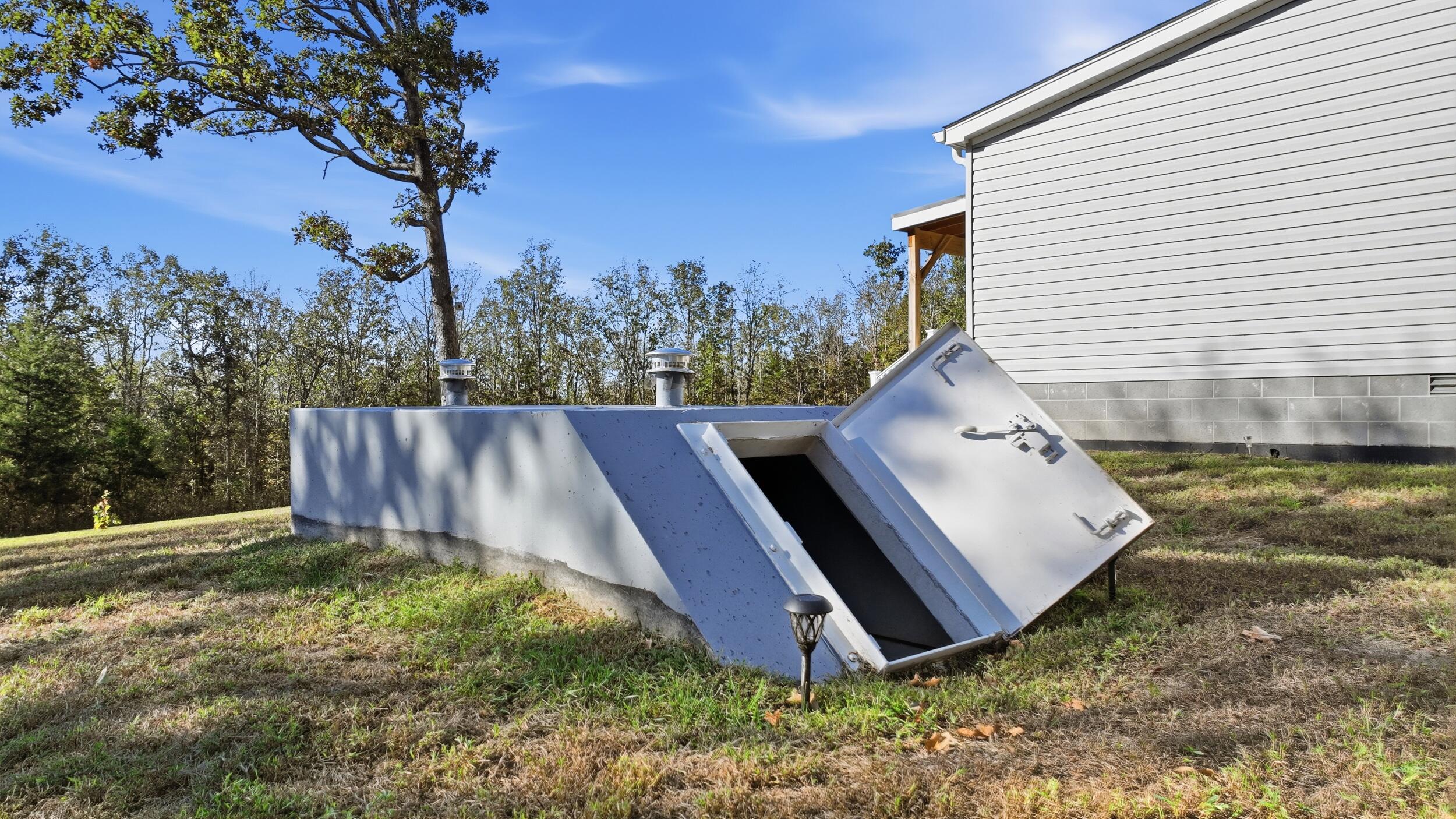 main property photo 36