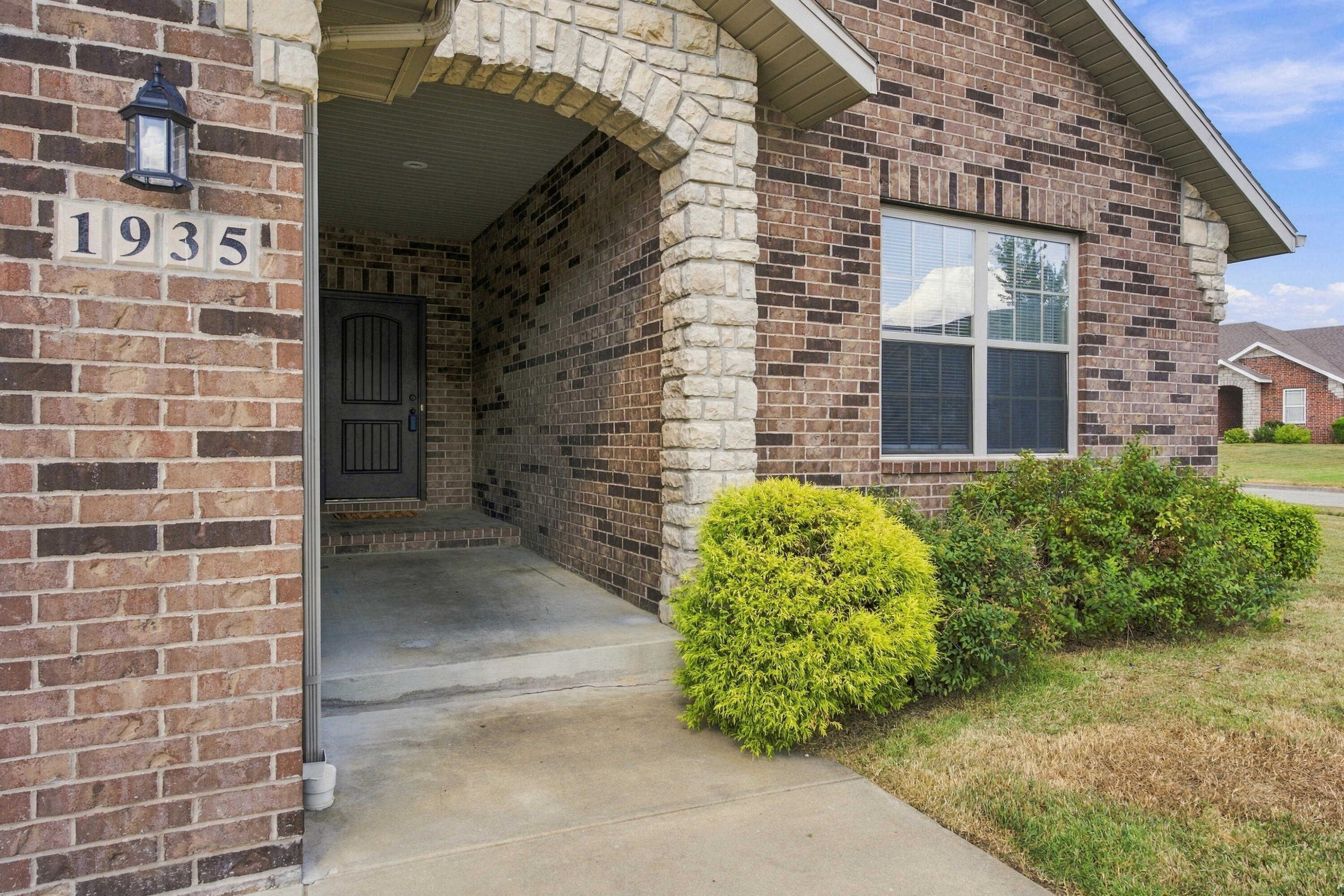 main property photo 59