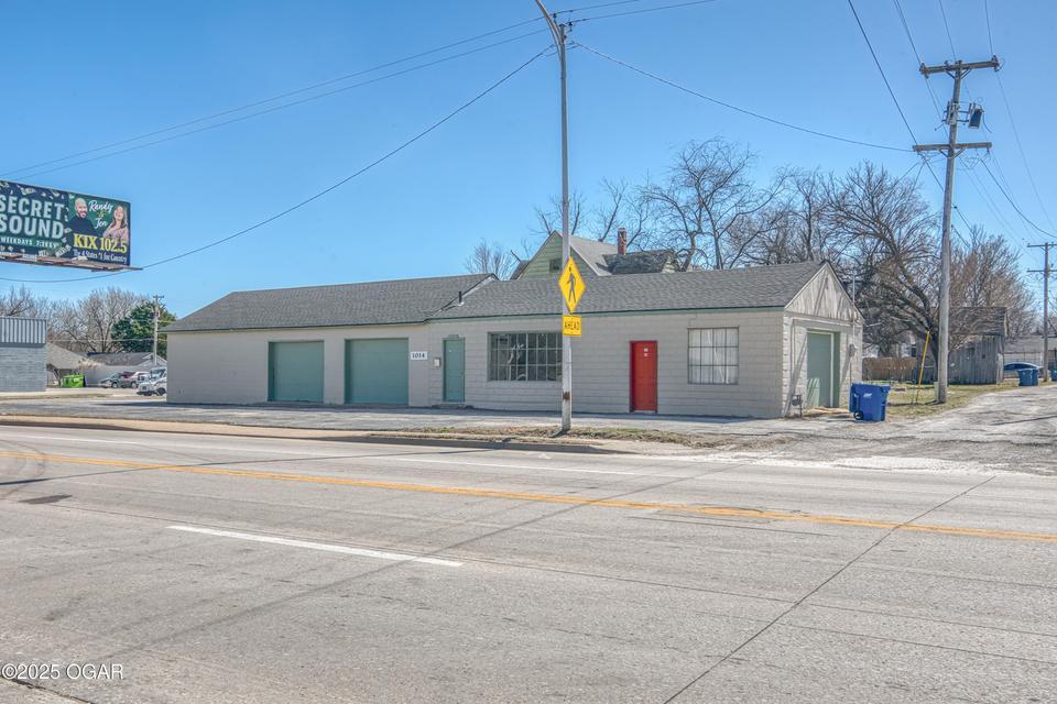 main property photo 3
