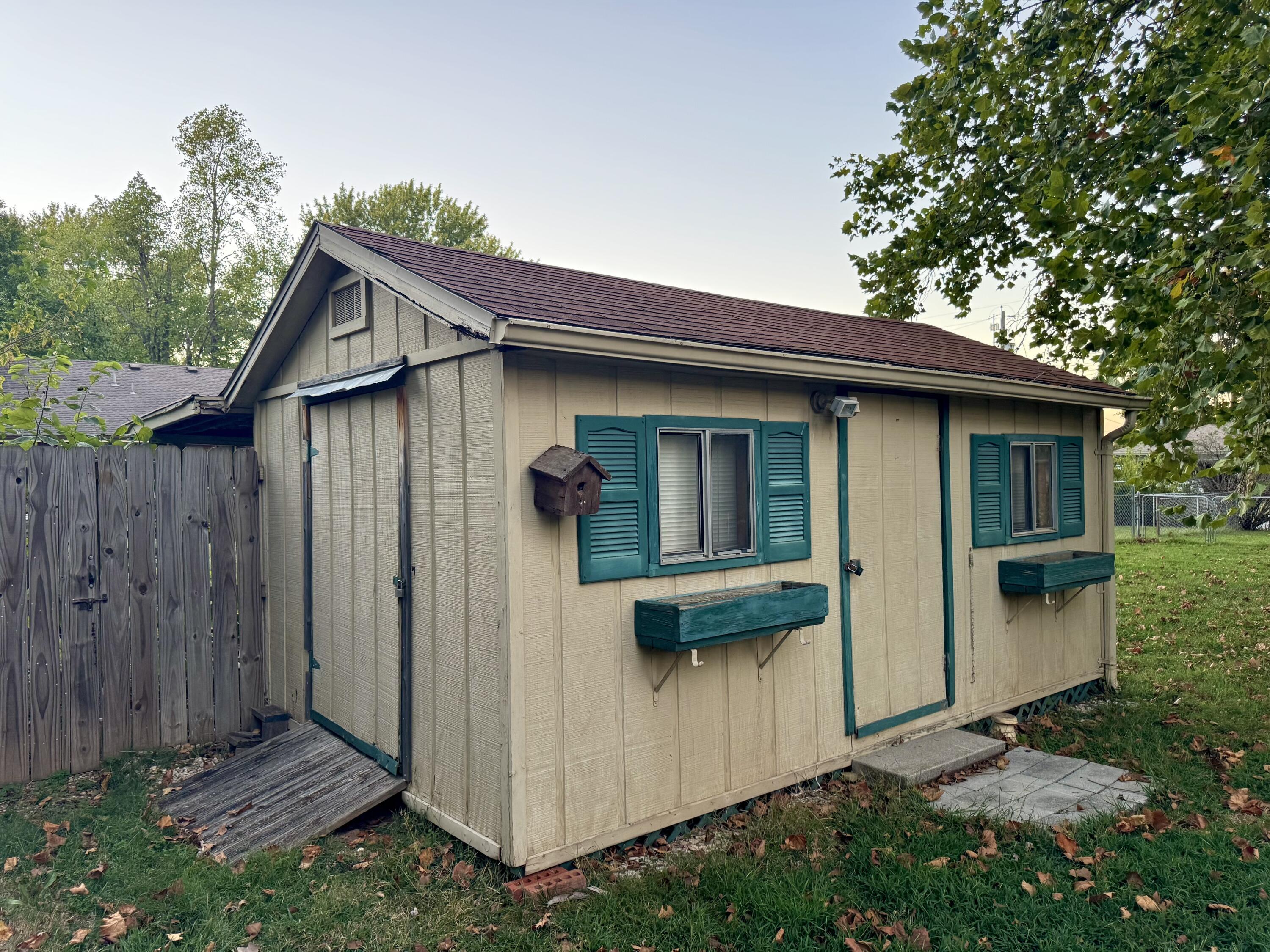 main property photo 31