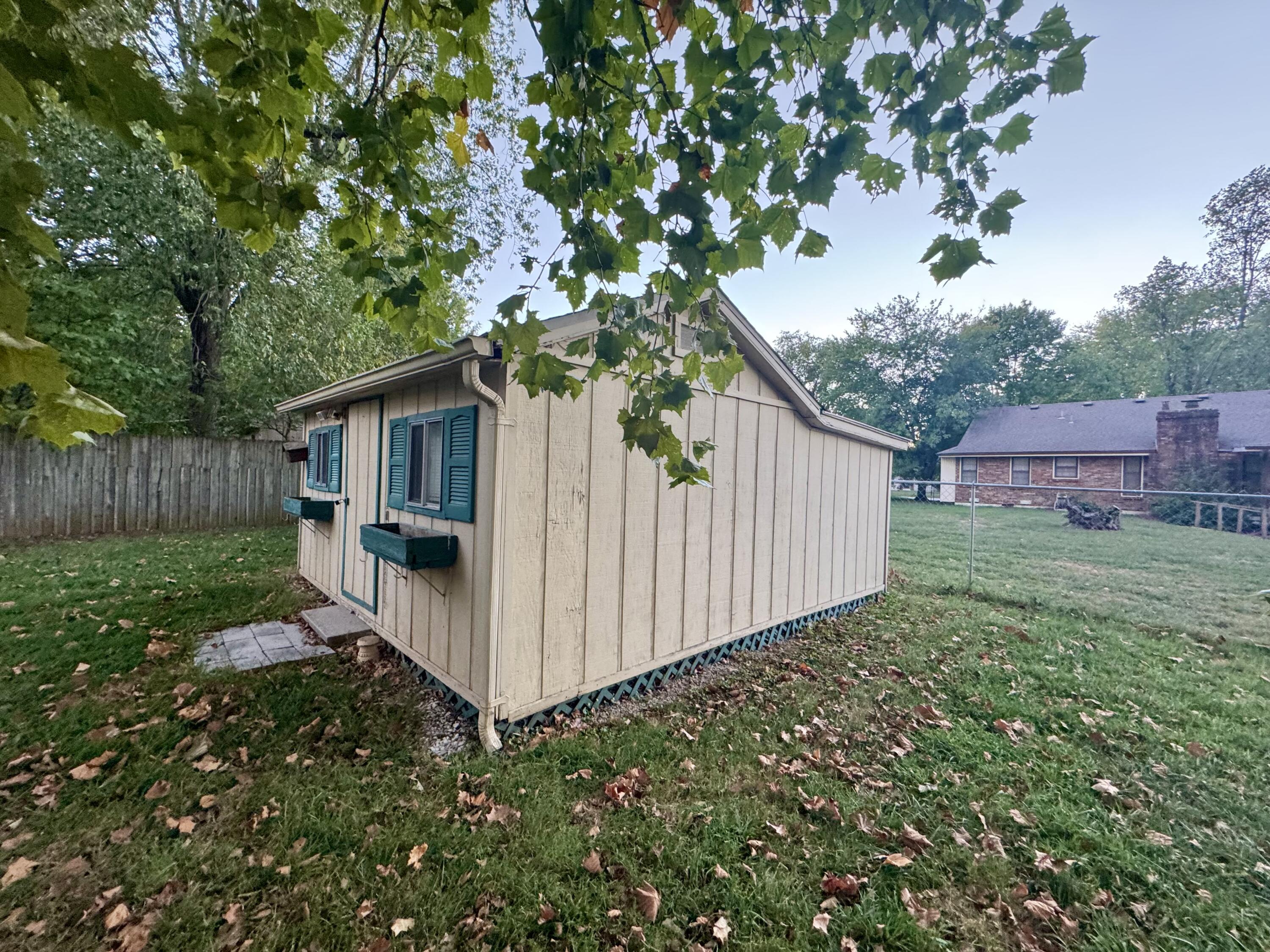 main property photo 33
