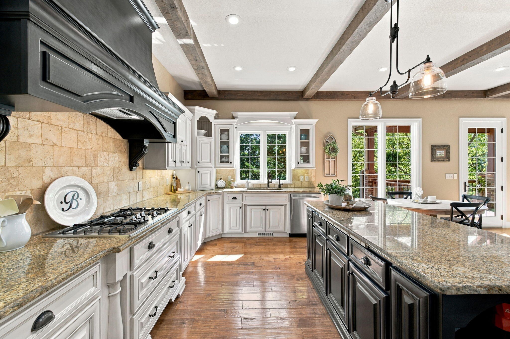 main property photo 22
