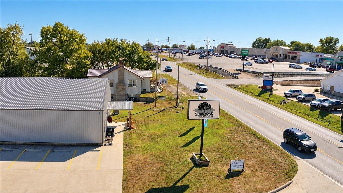 main property photo 28