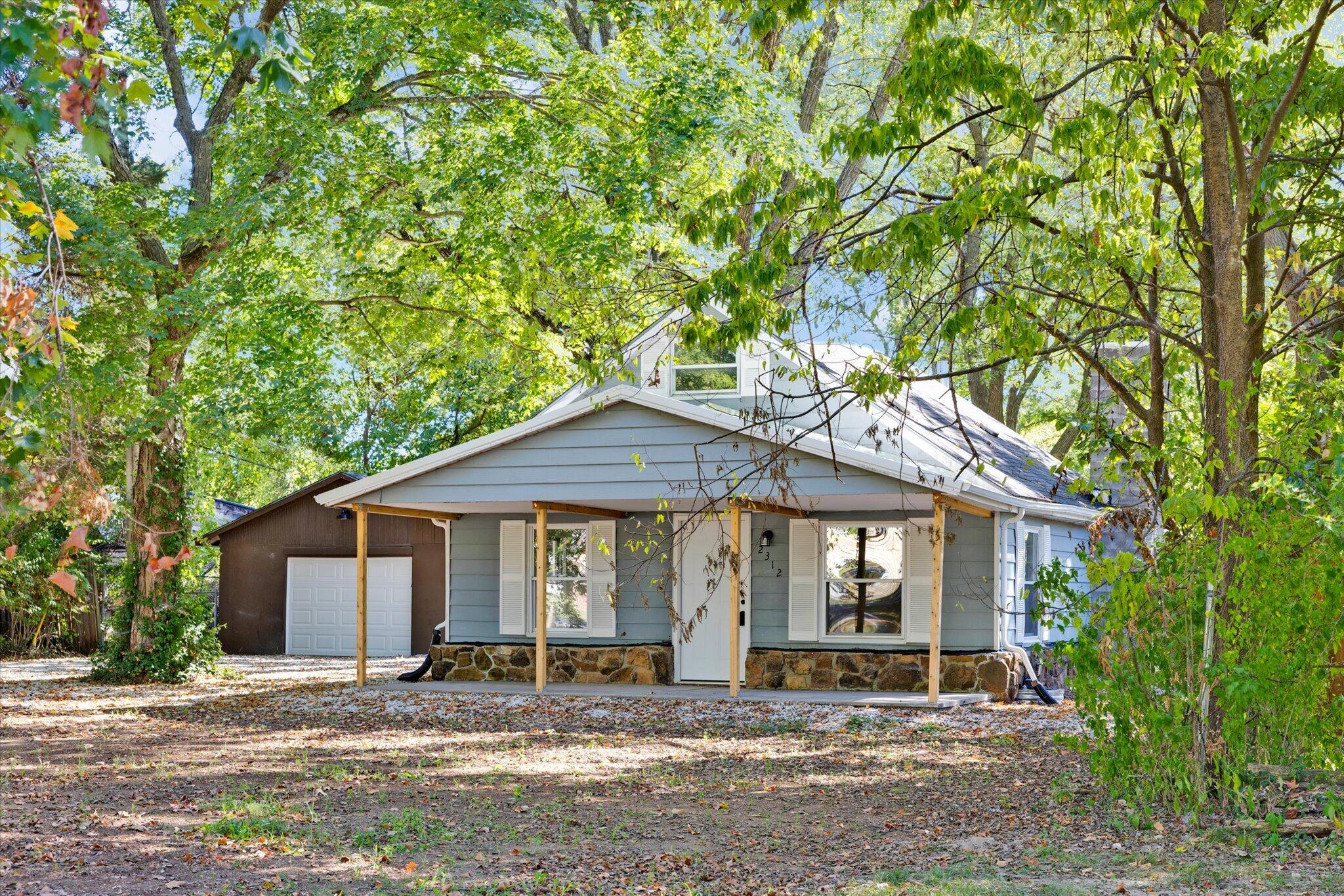 main property photo 1