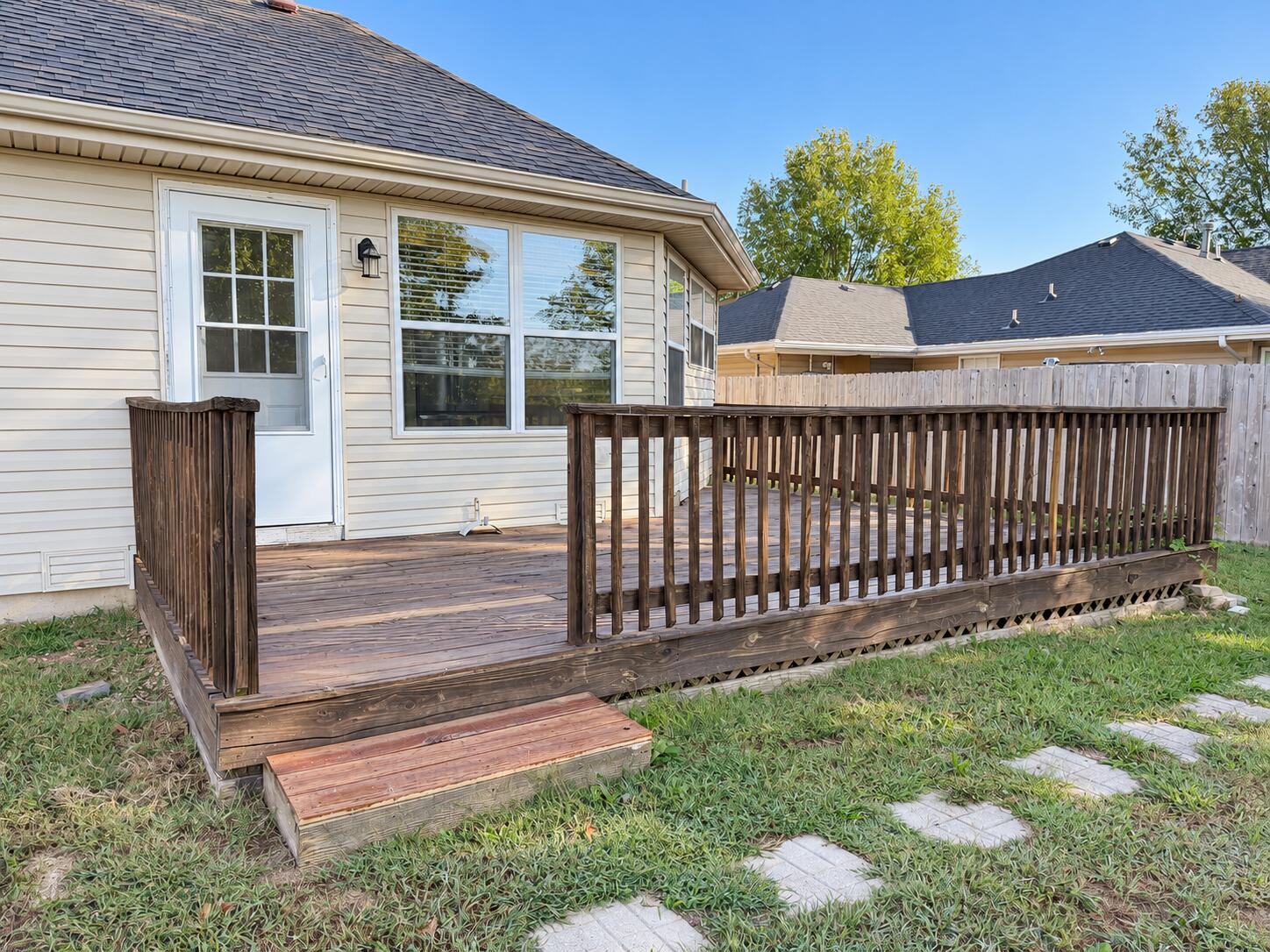 main property photo 32