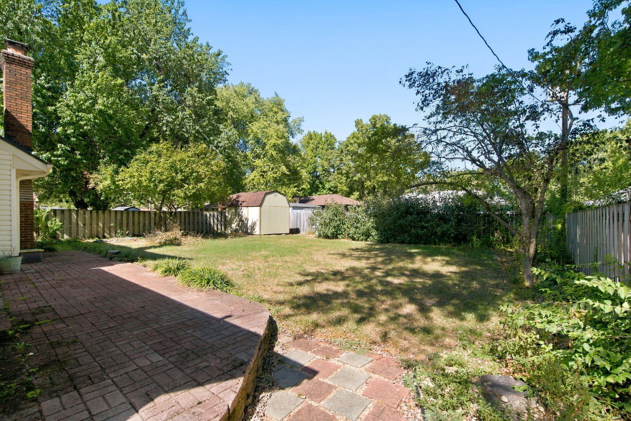 main property photo 40