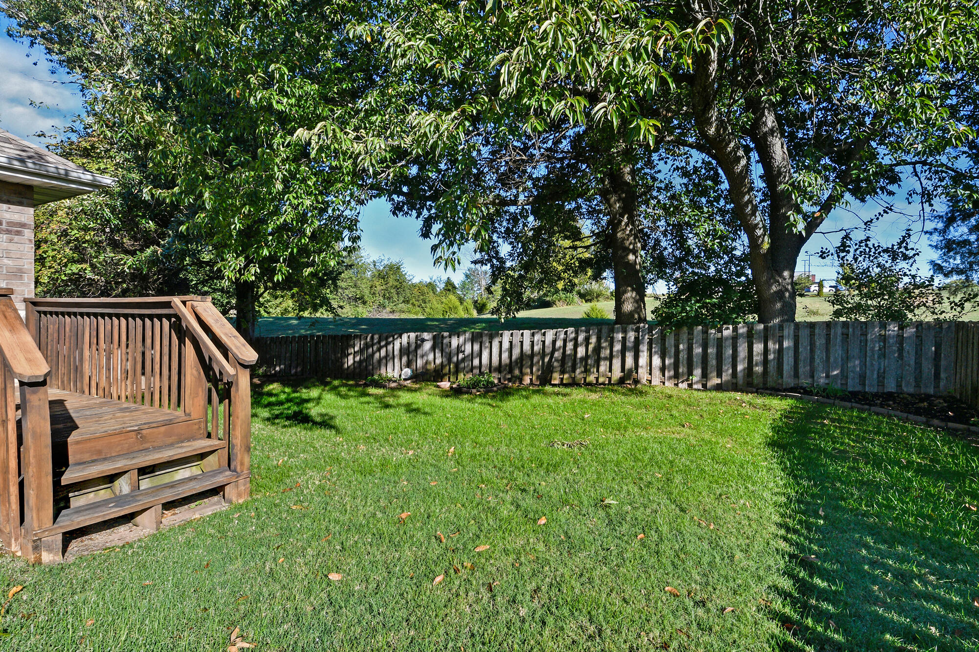 main property photo 31