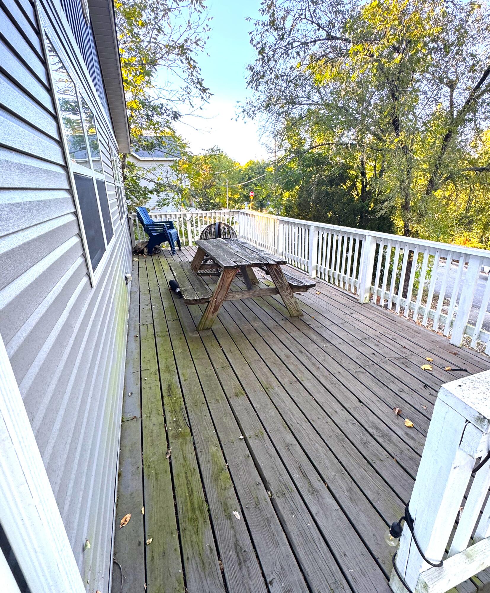 main property photo 28