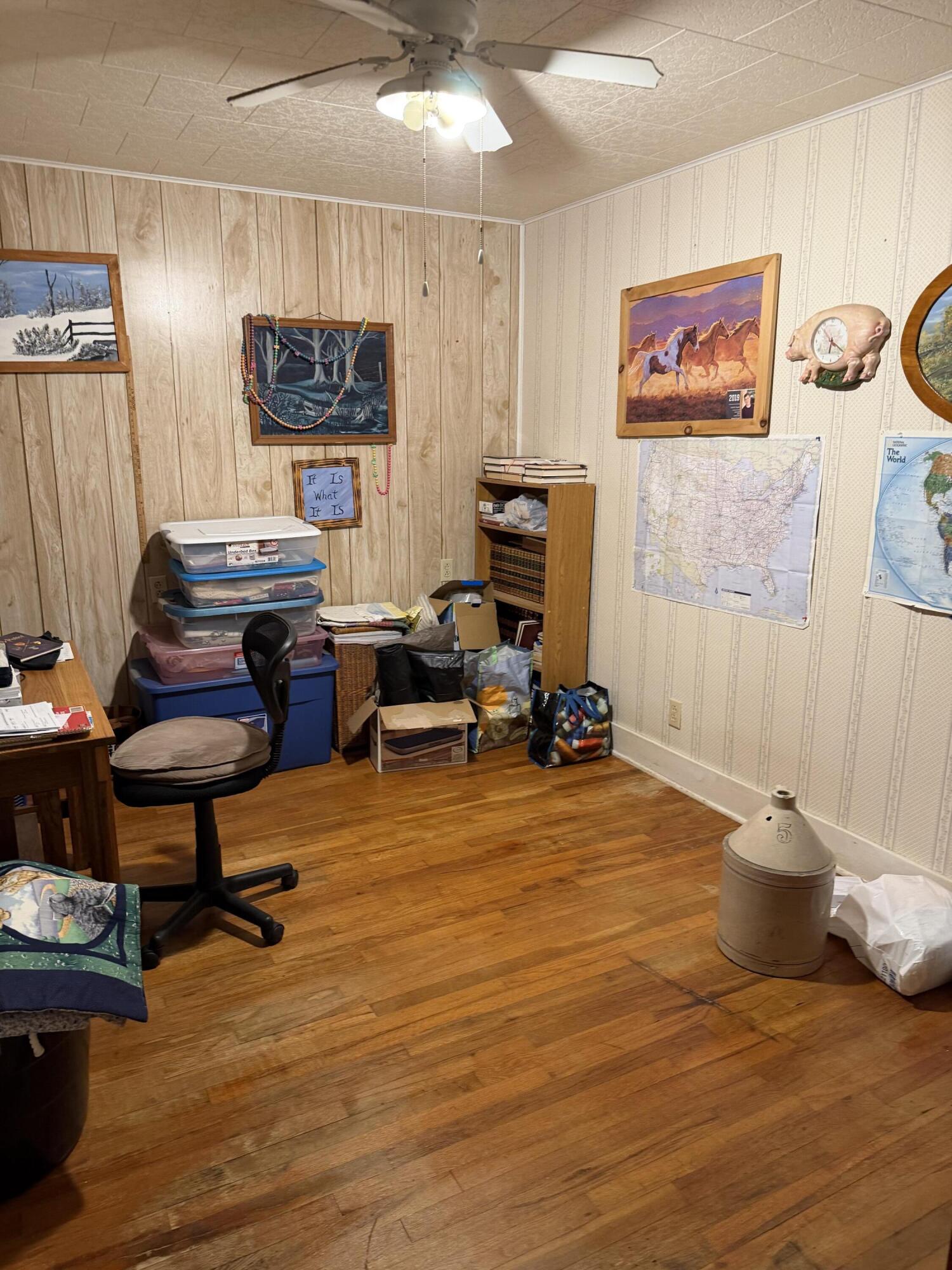 main property photo 17