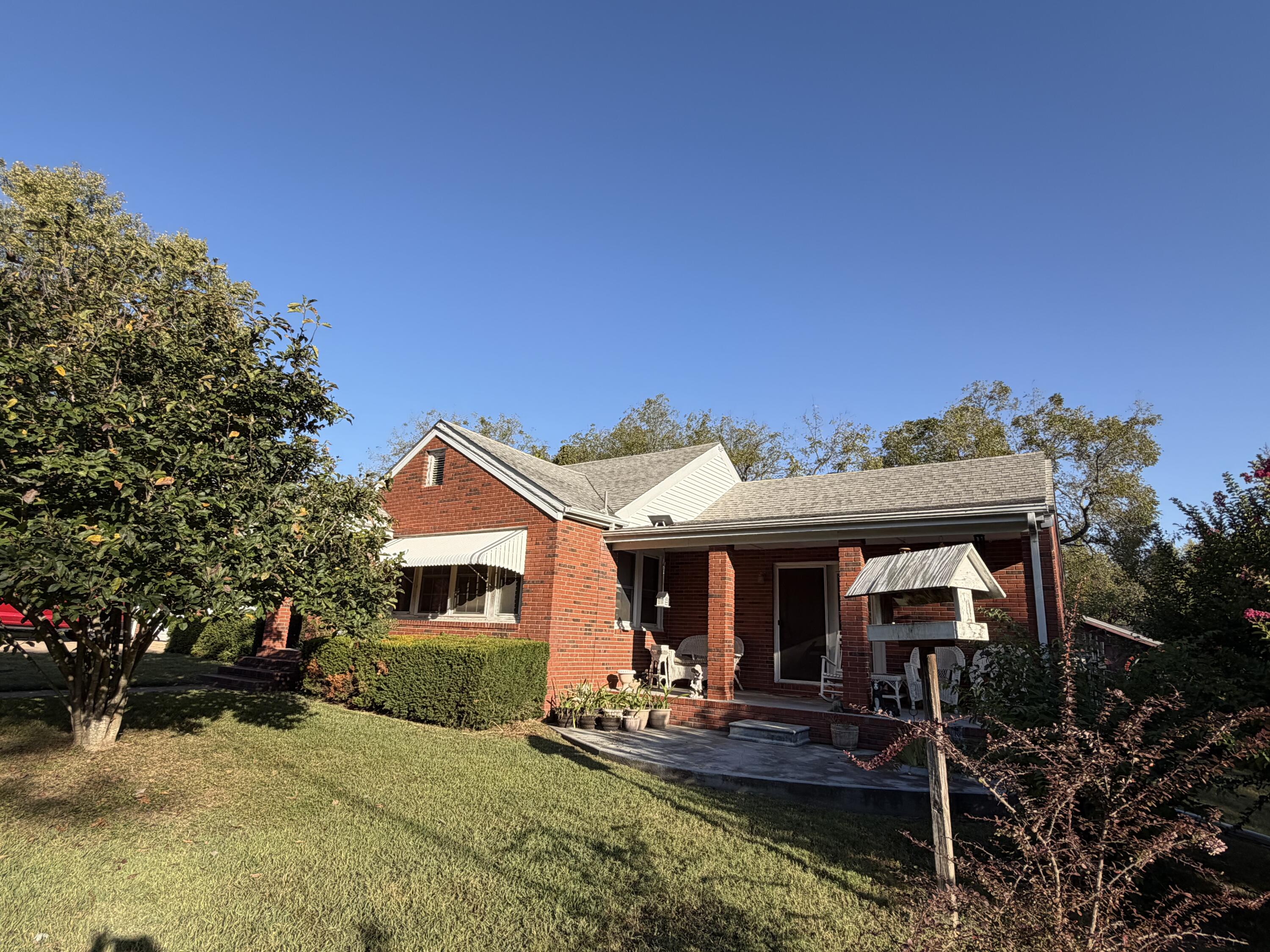 main property photo 37