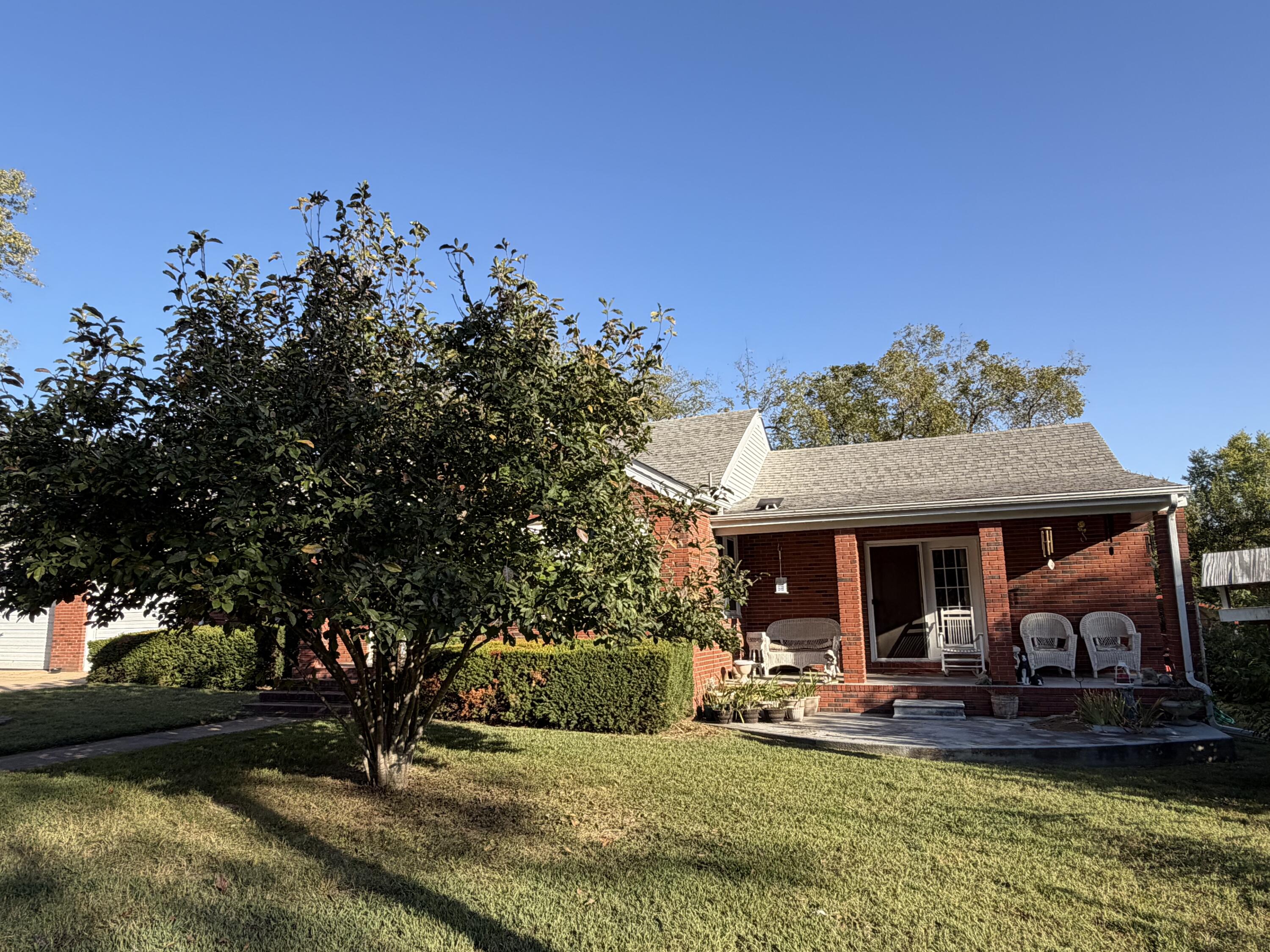 main property photo 50
