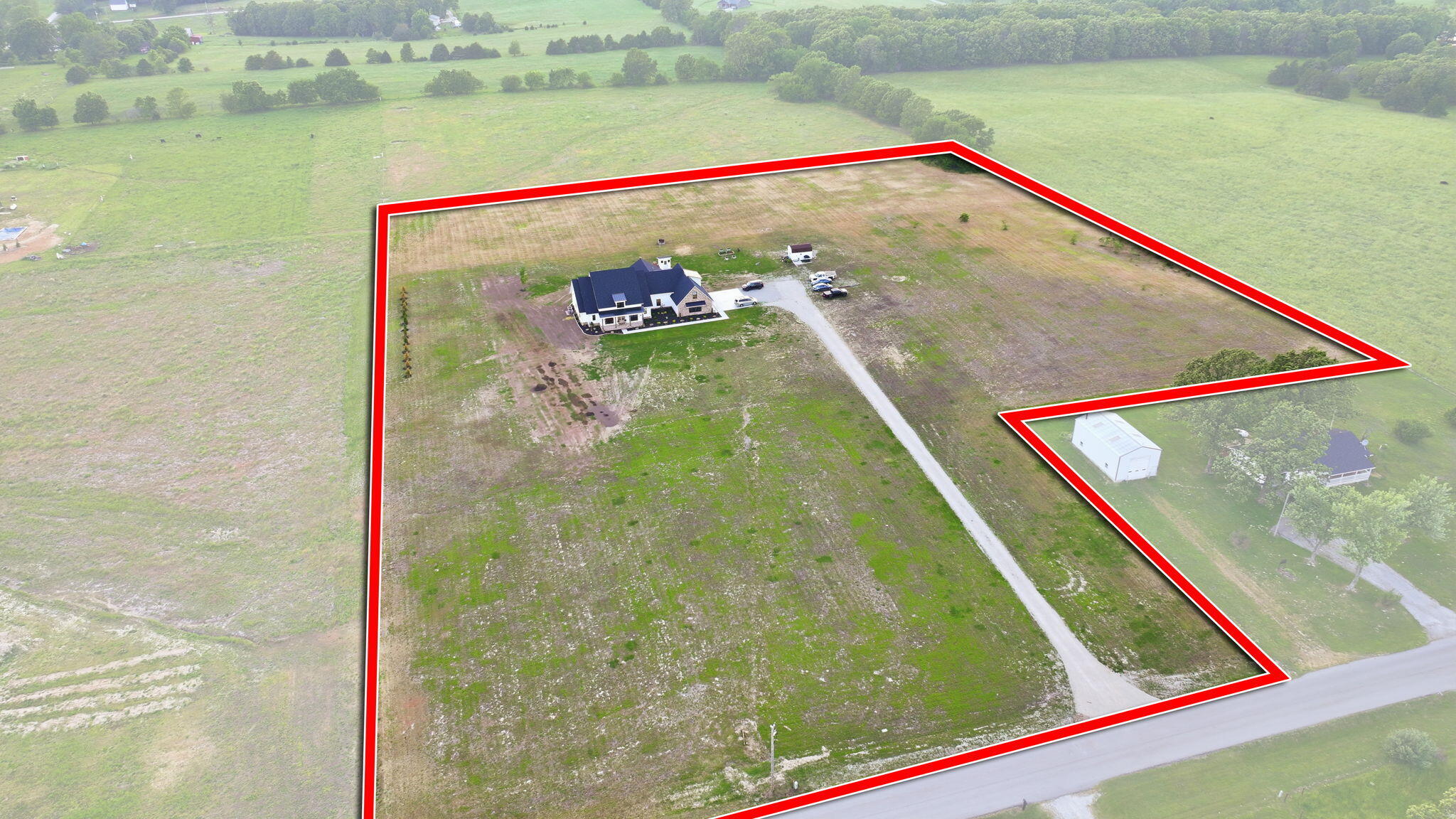 main property photo 6