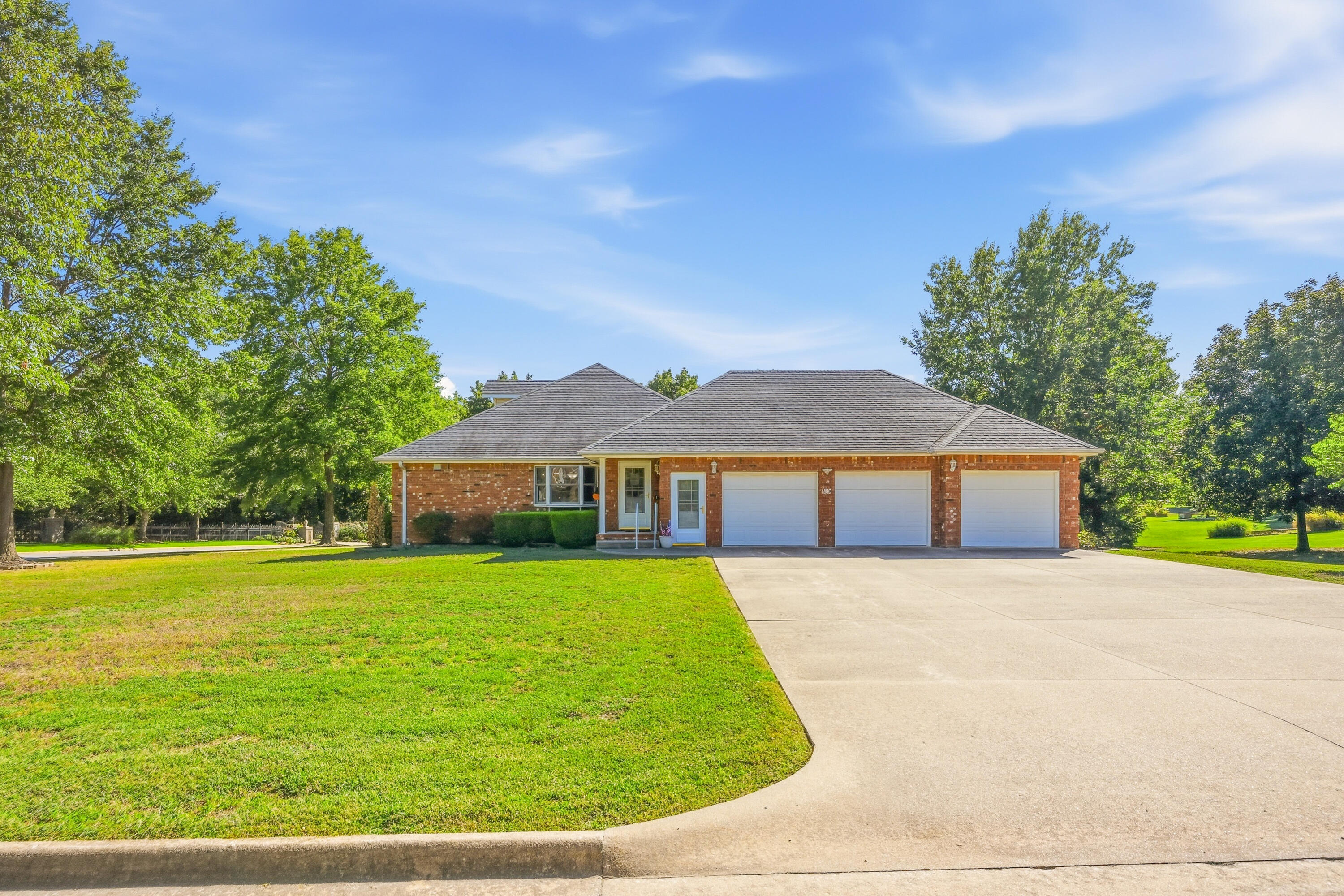 main property photo 49