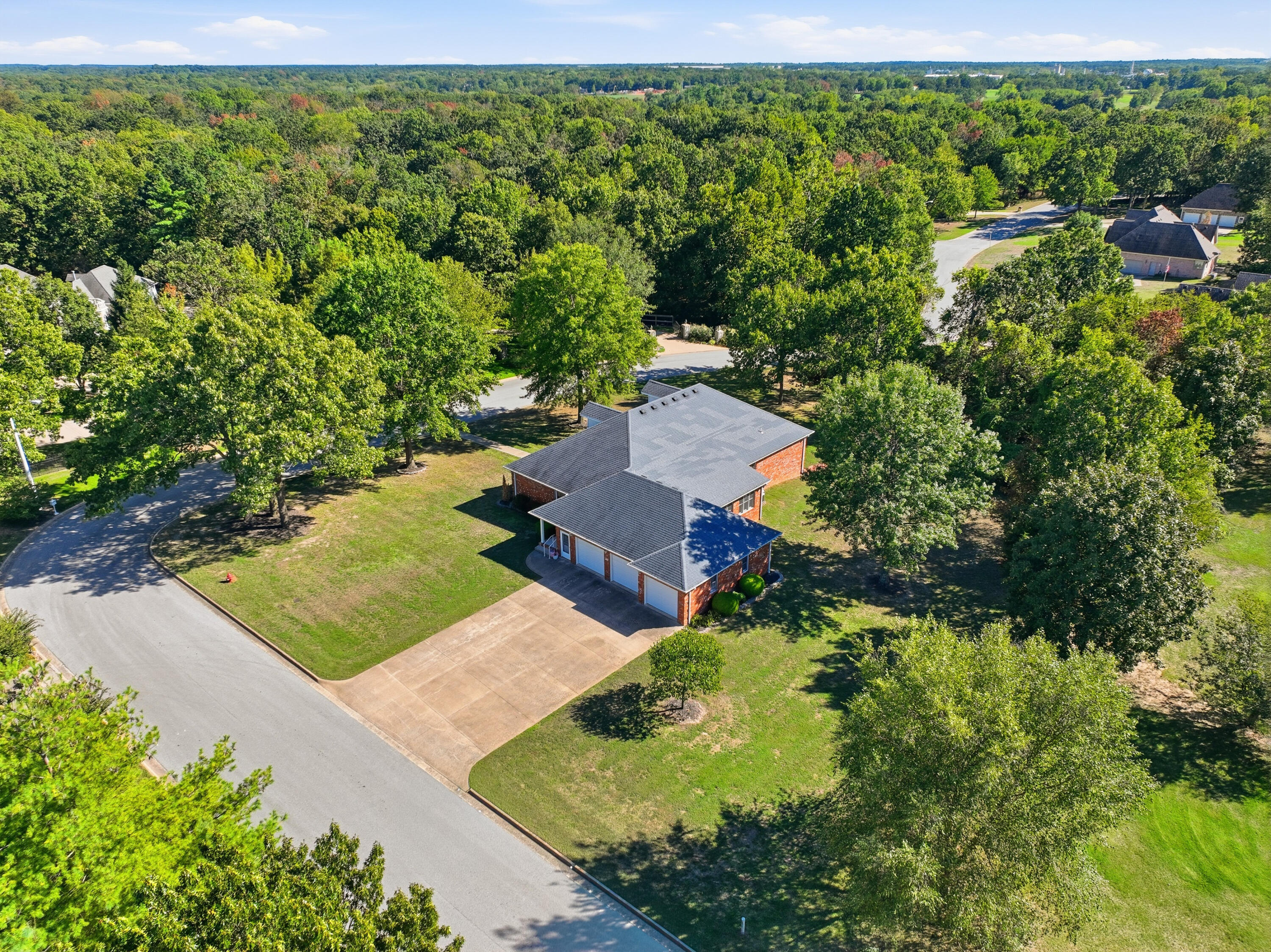 main property photo 50
