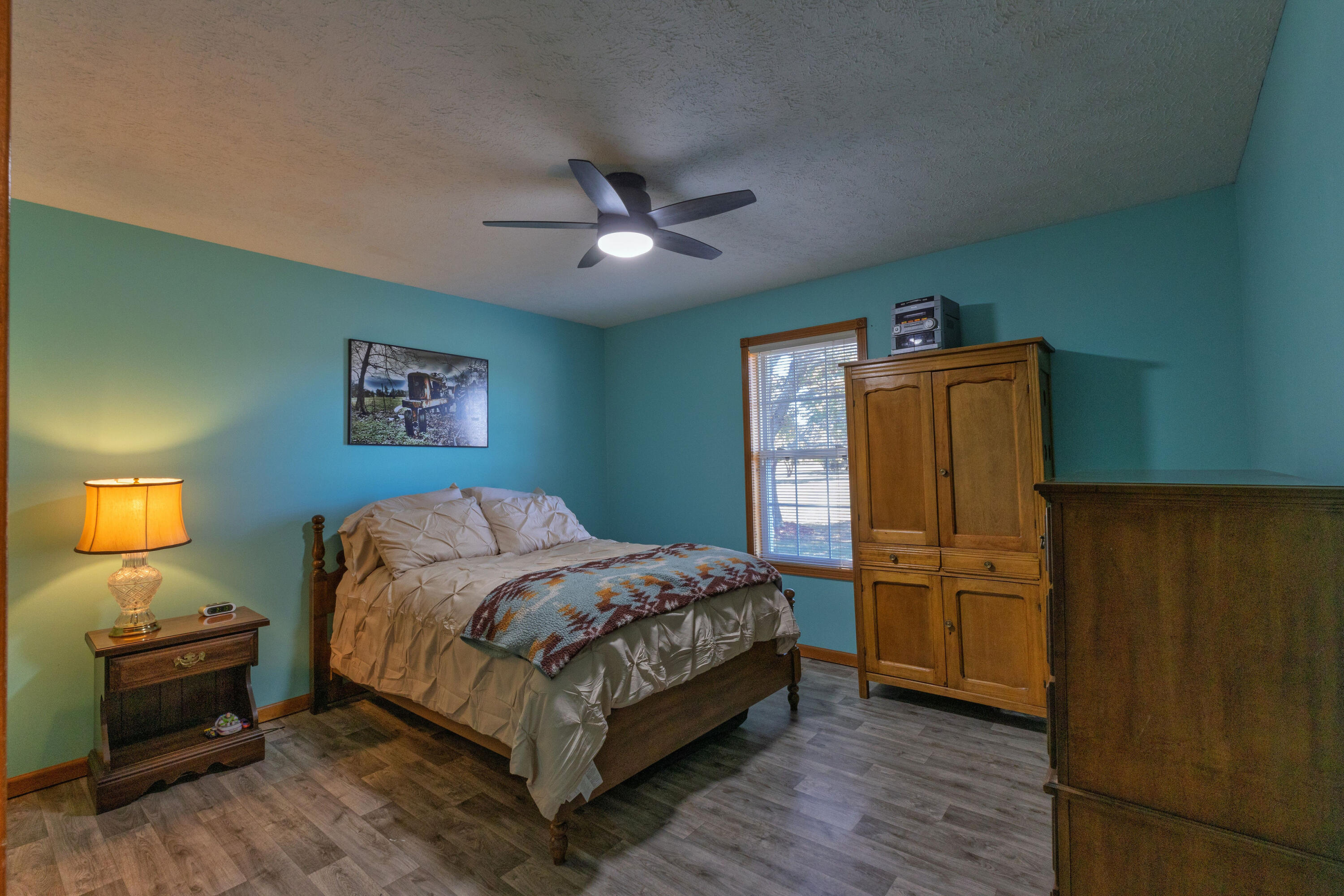 main property photo 25