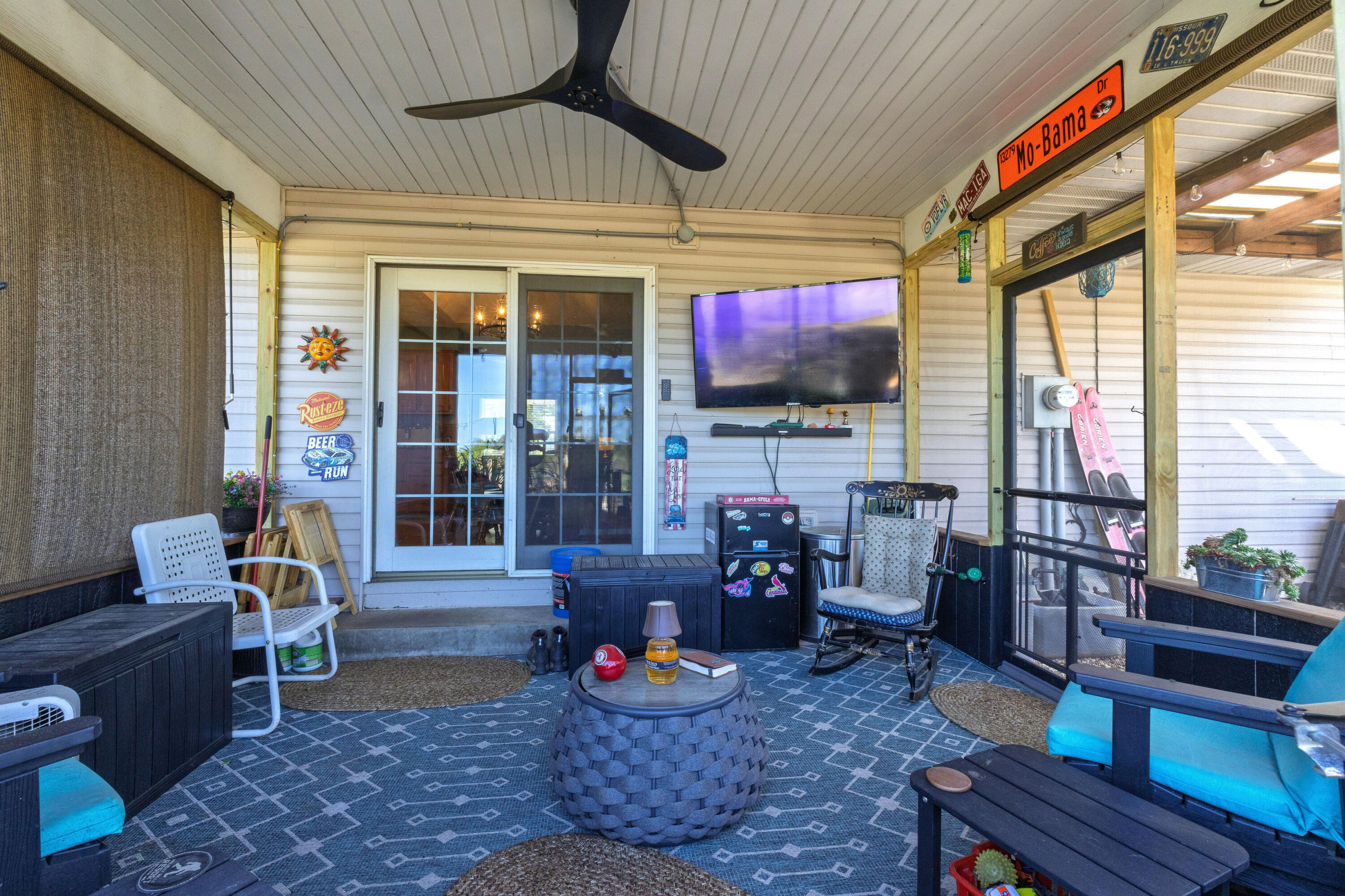 main property photo 32