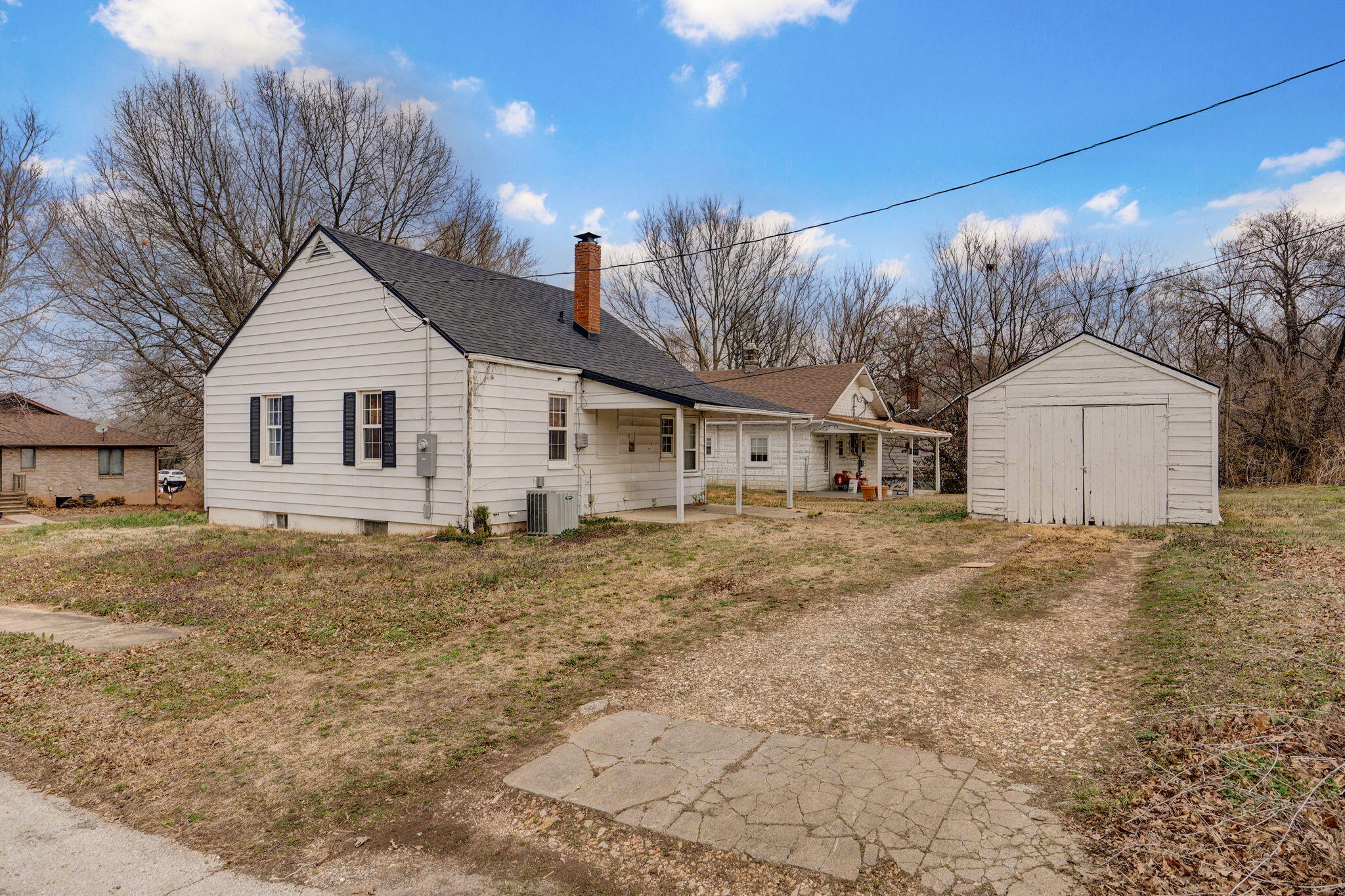 main property photo 19