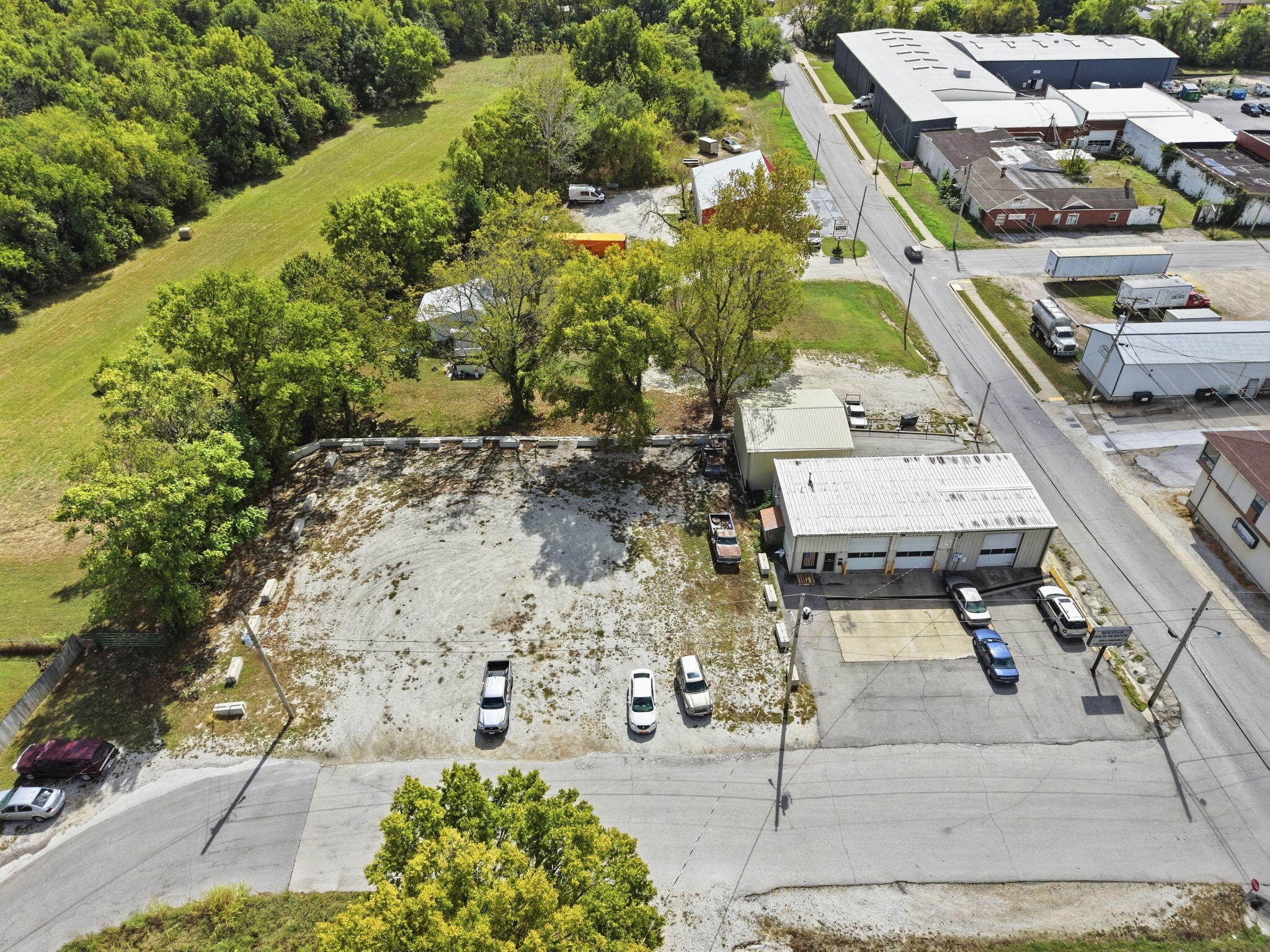 main property photo 2
