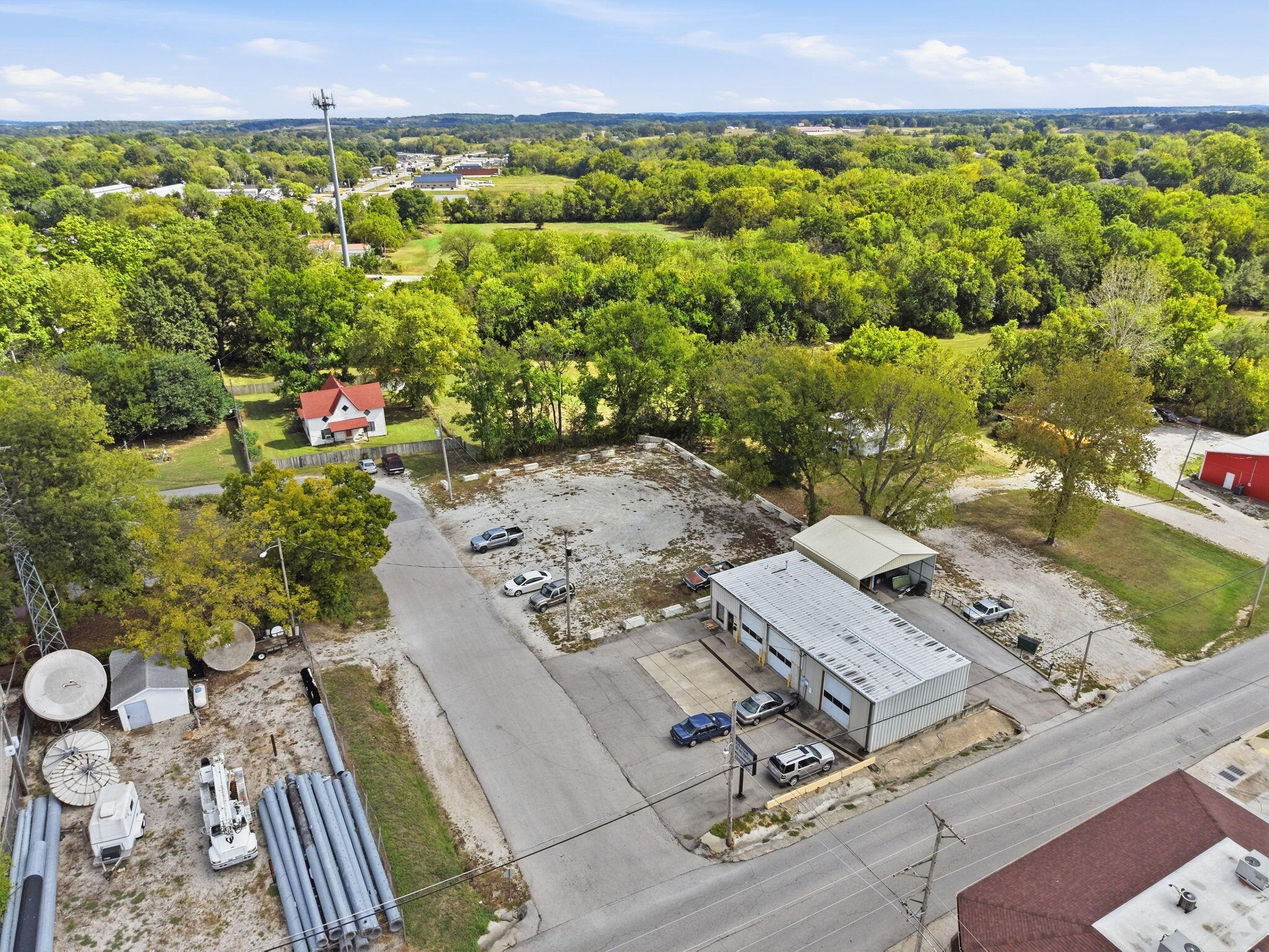 main property photo 4
