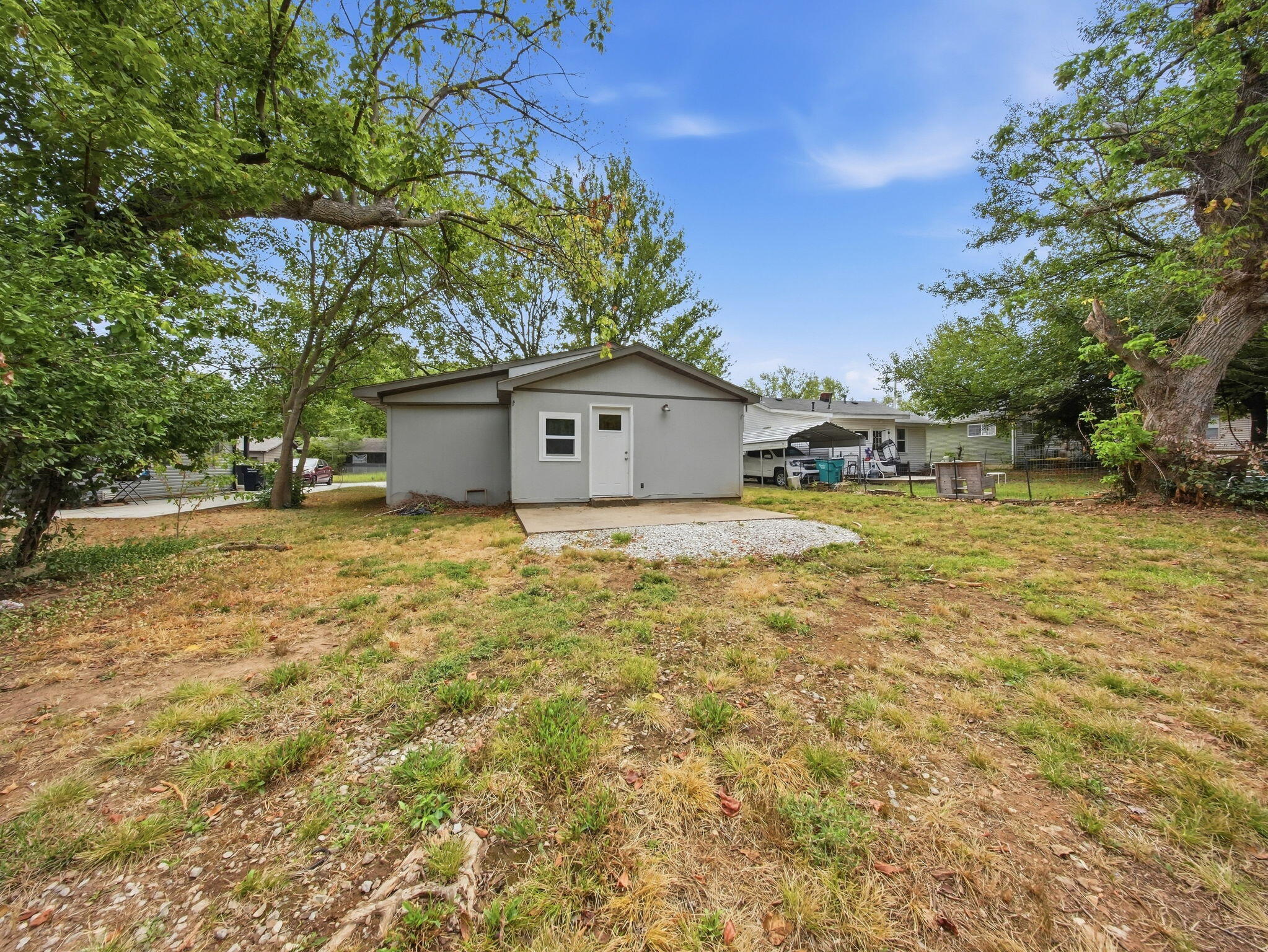 main property photo 11