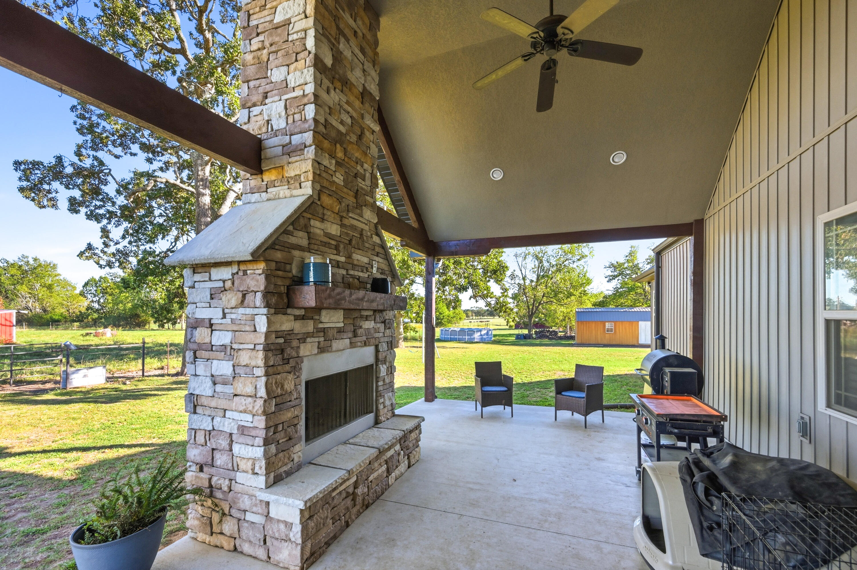 main property photo 45
