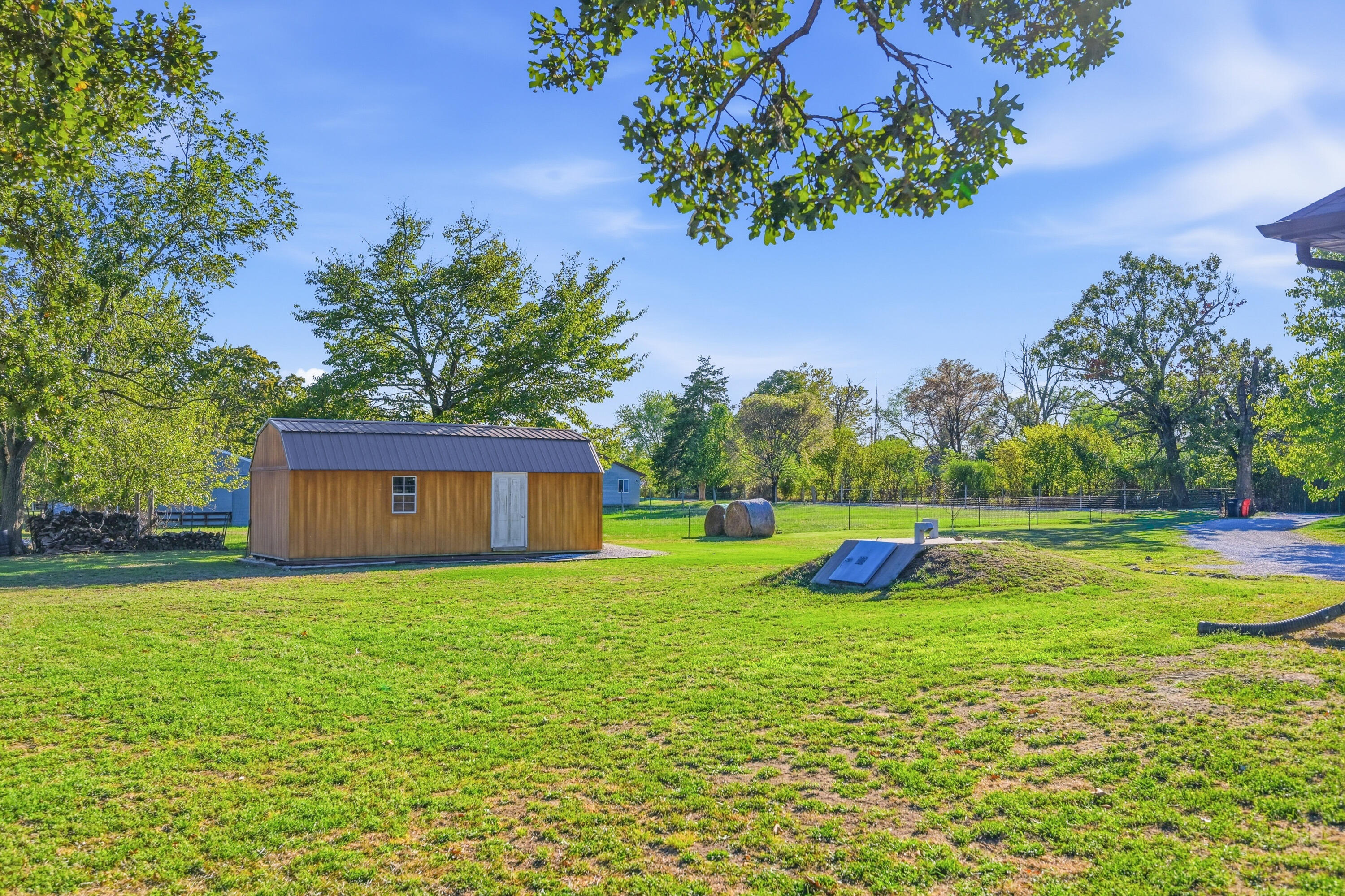 main property photo 47