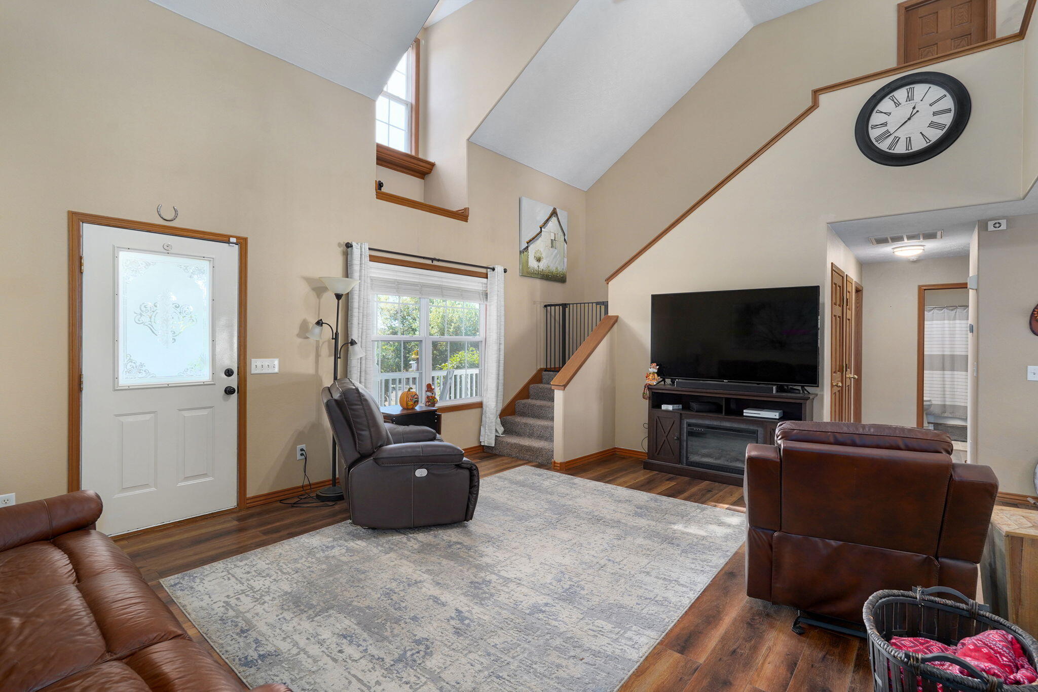 main property photo 10