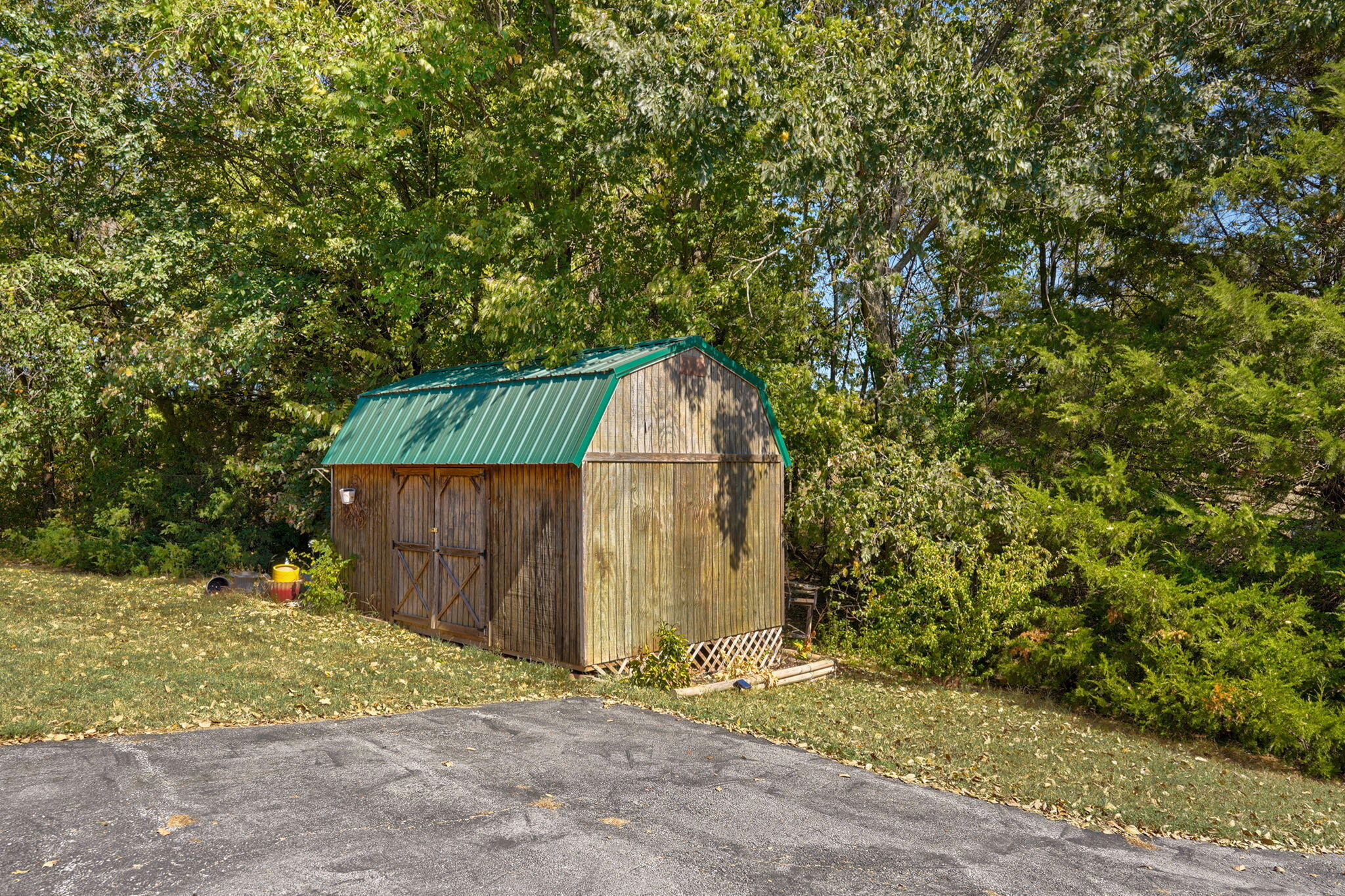 main property photo 42