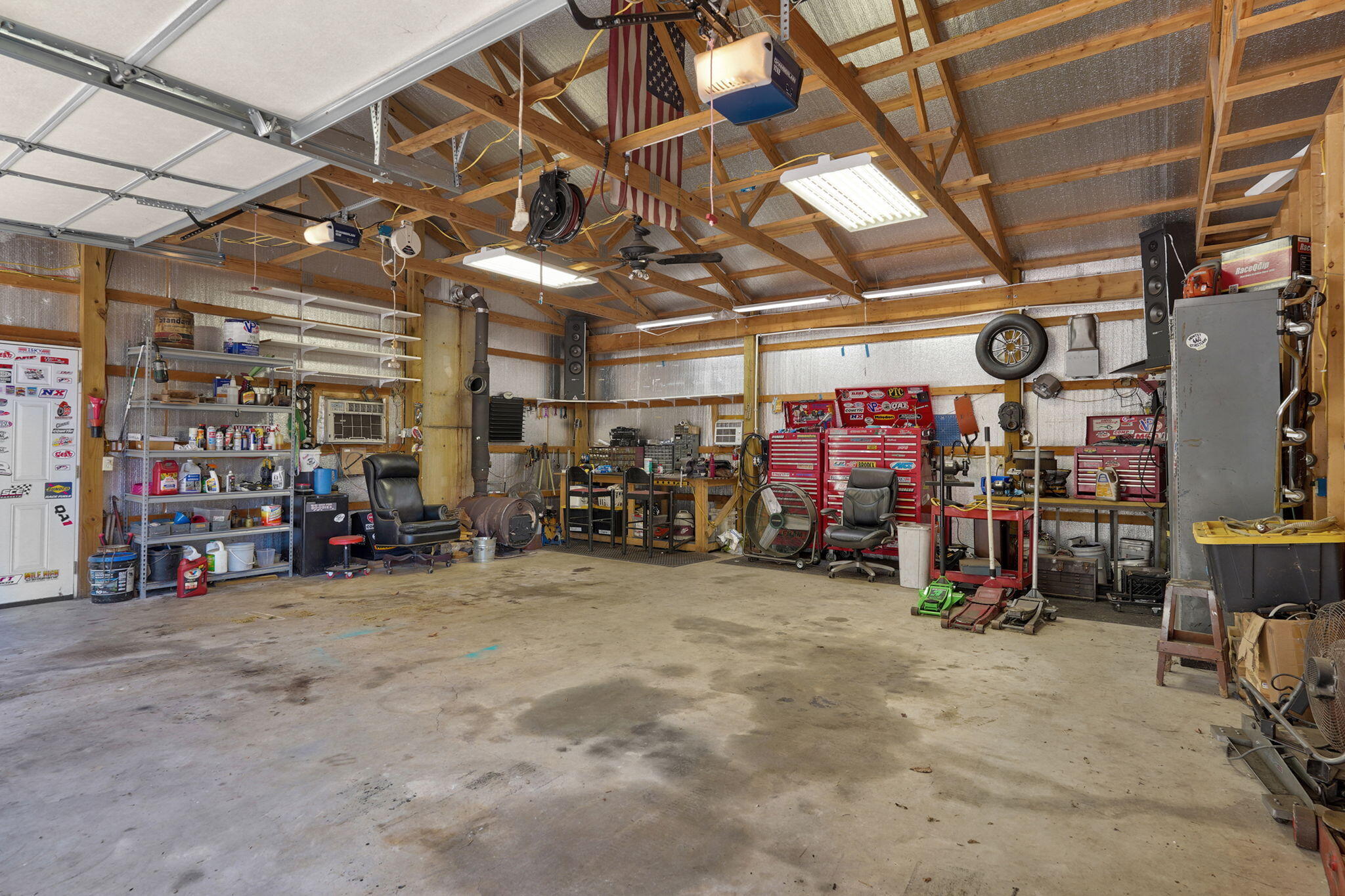 main property photo 45