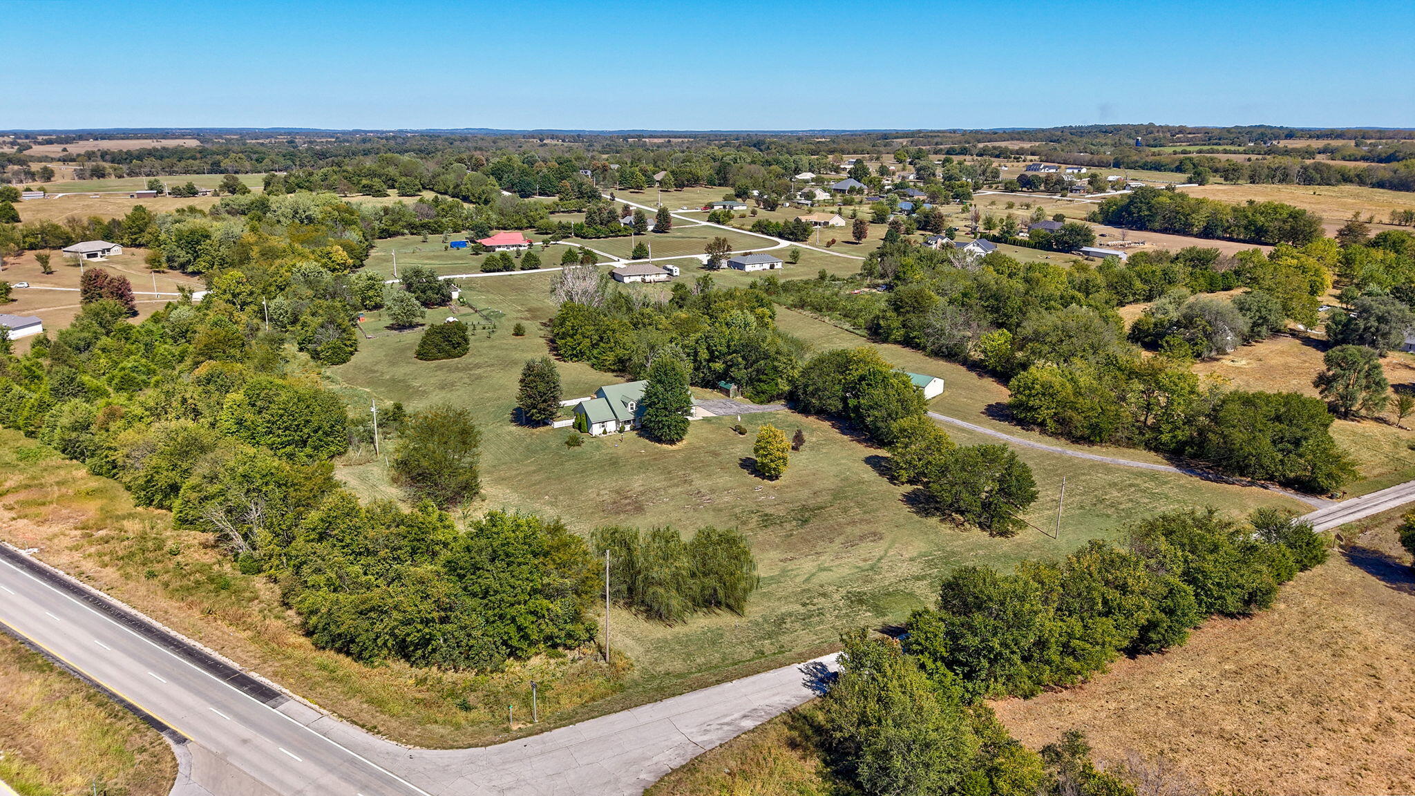 main property photo 51