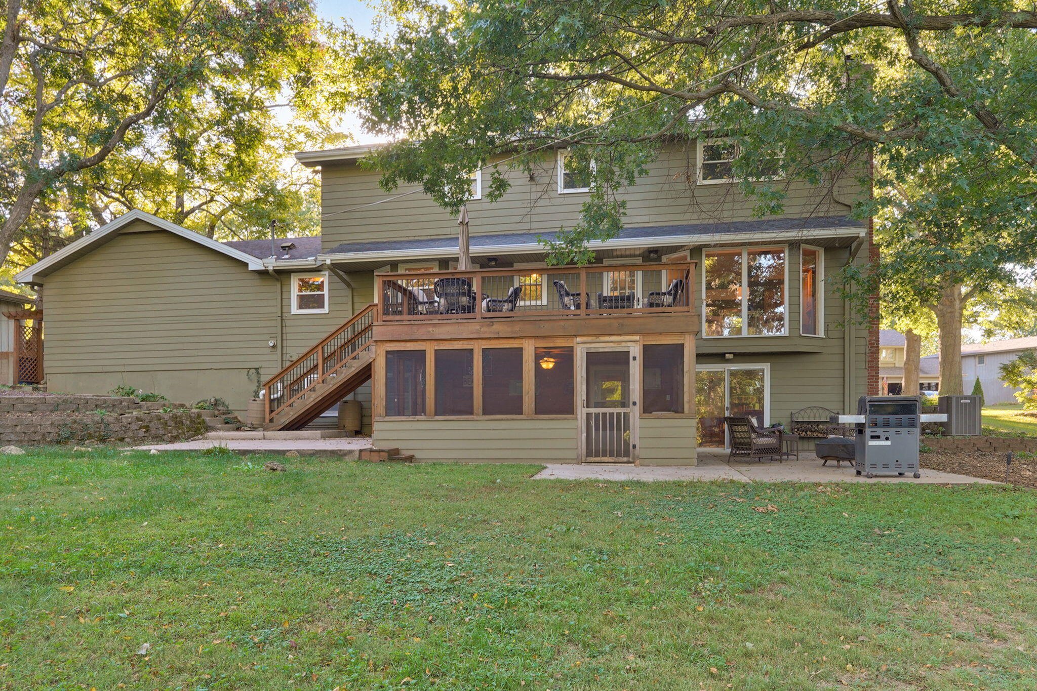 main property photo 47