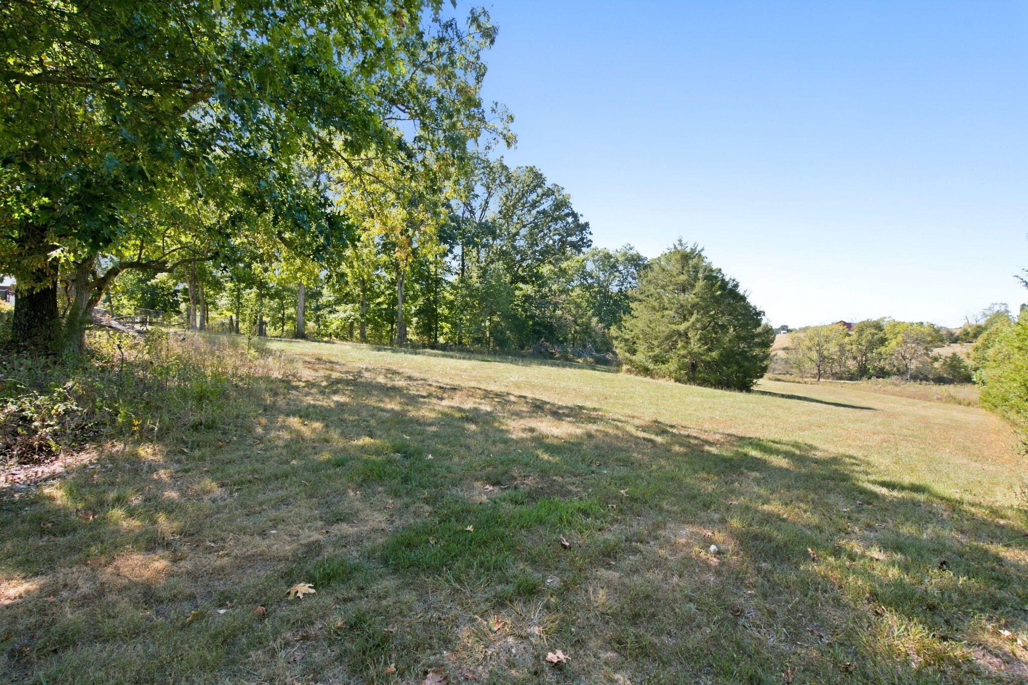 main property photo 24