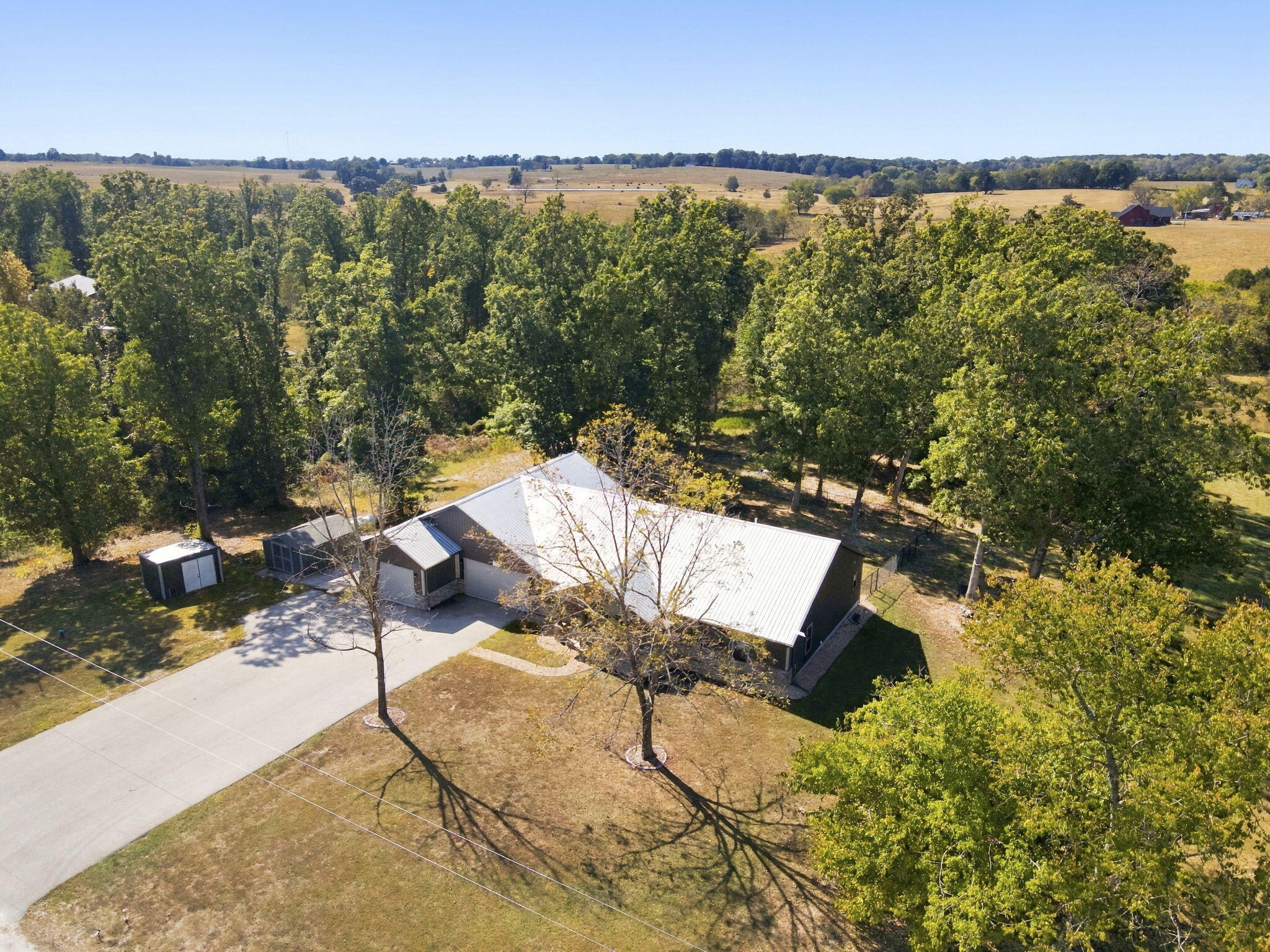 main property photo 26