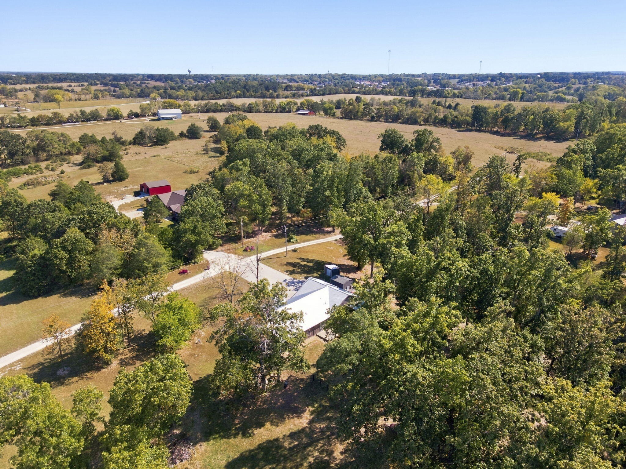 main property photo 28