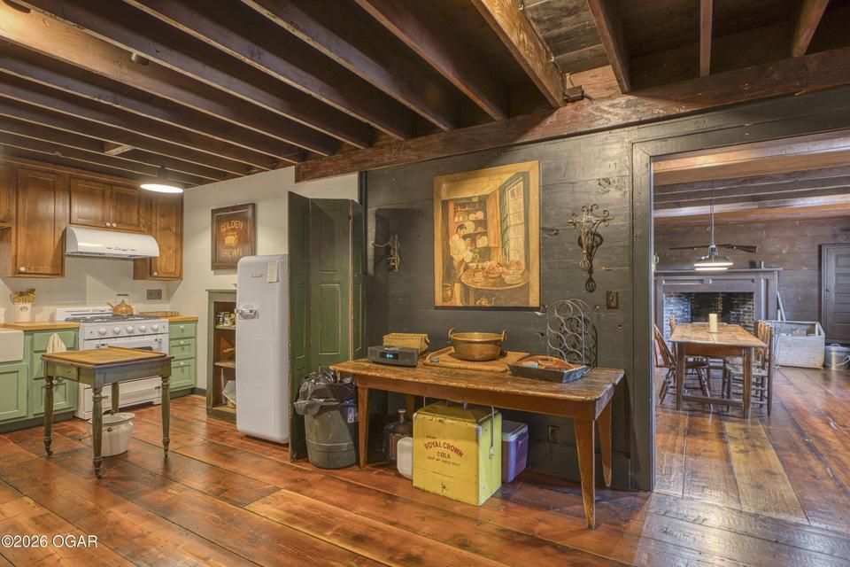 main property photo 50