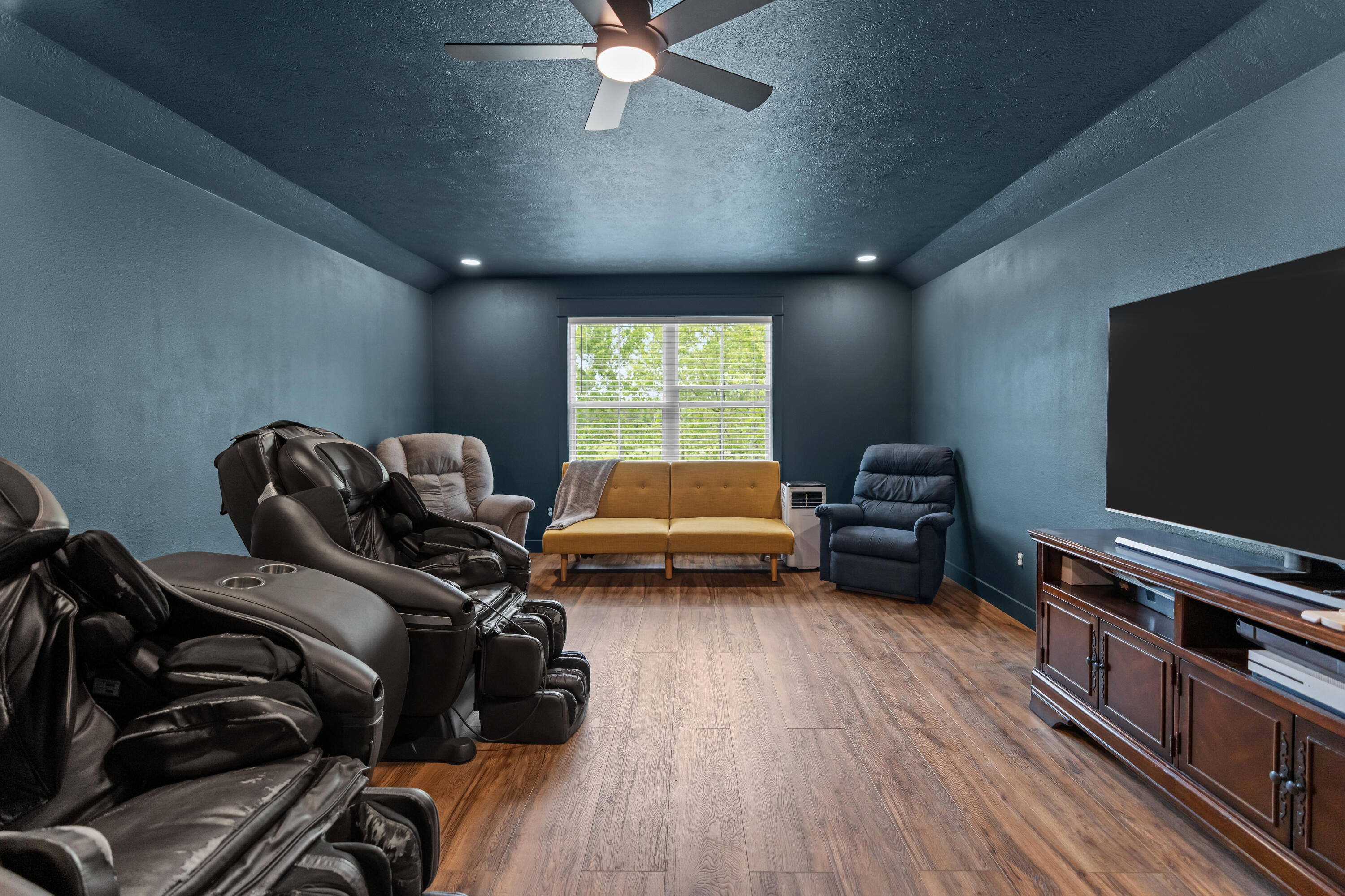 main property photo 53