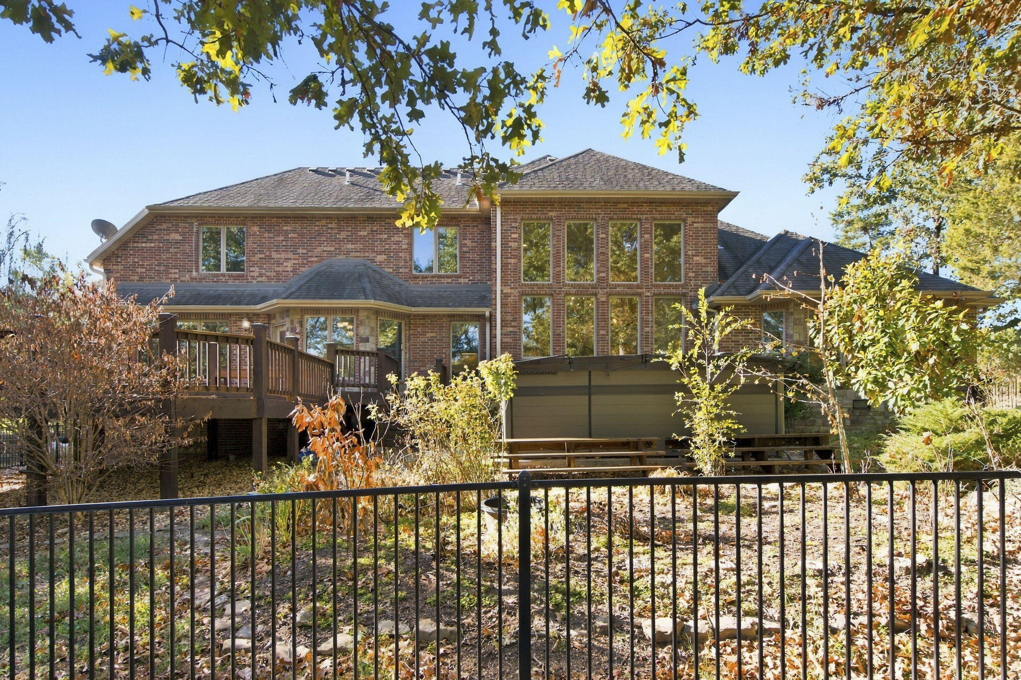 main property photo 23
