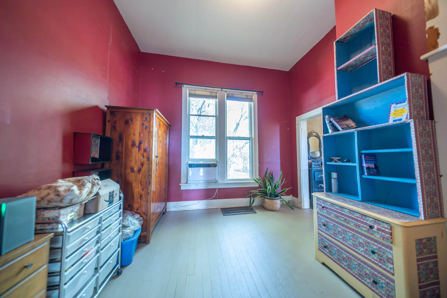 main property photo 13