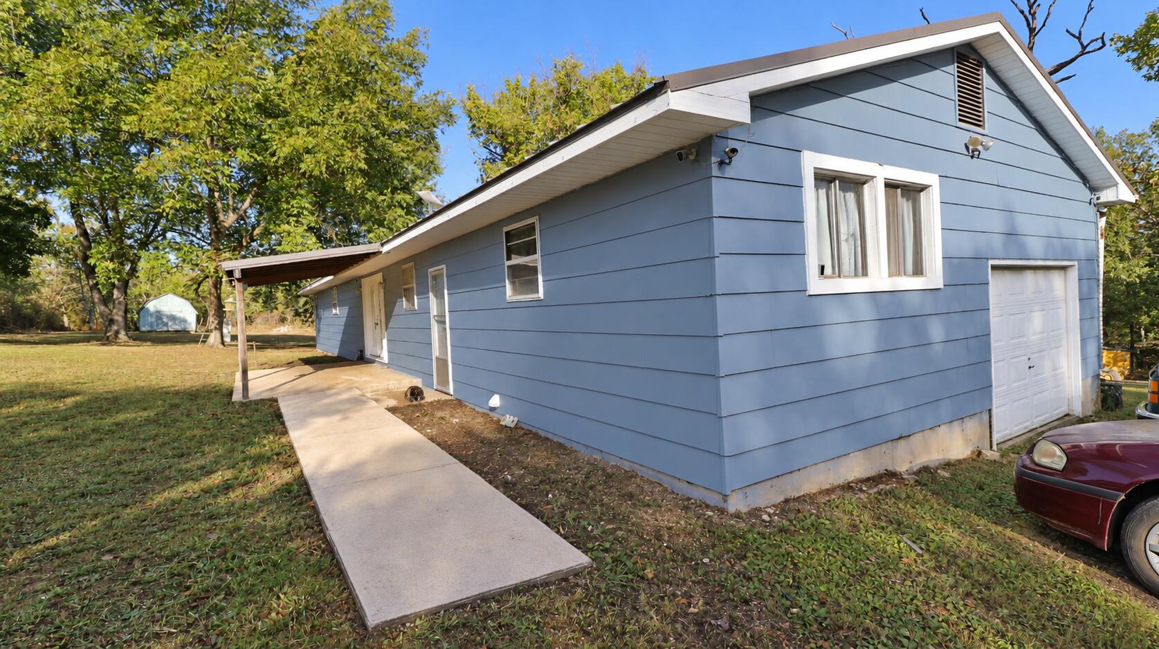 main property photo 4